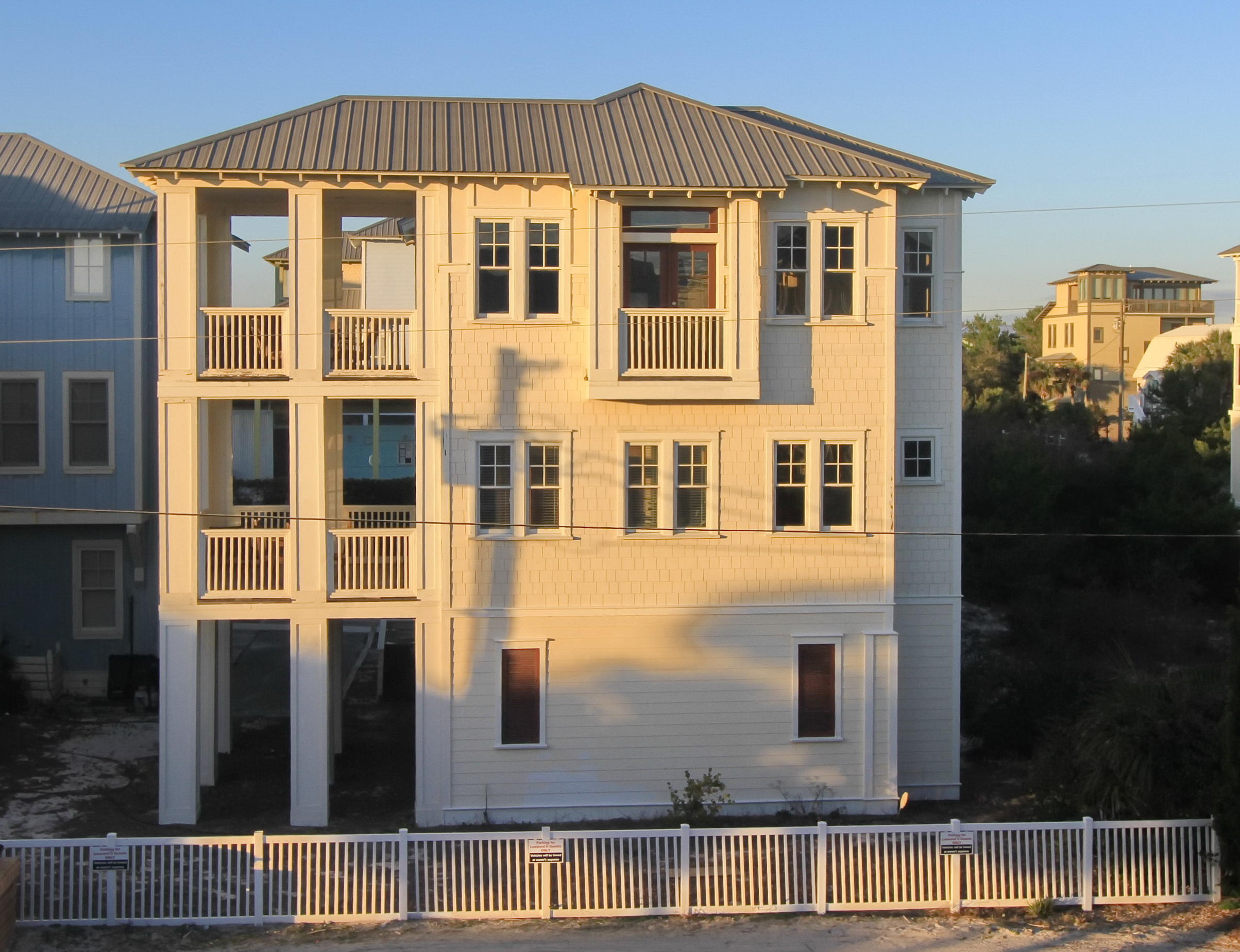 LEEWARD CONDO II - Residential