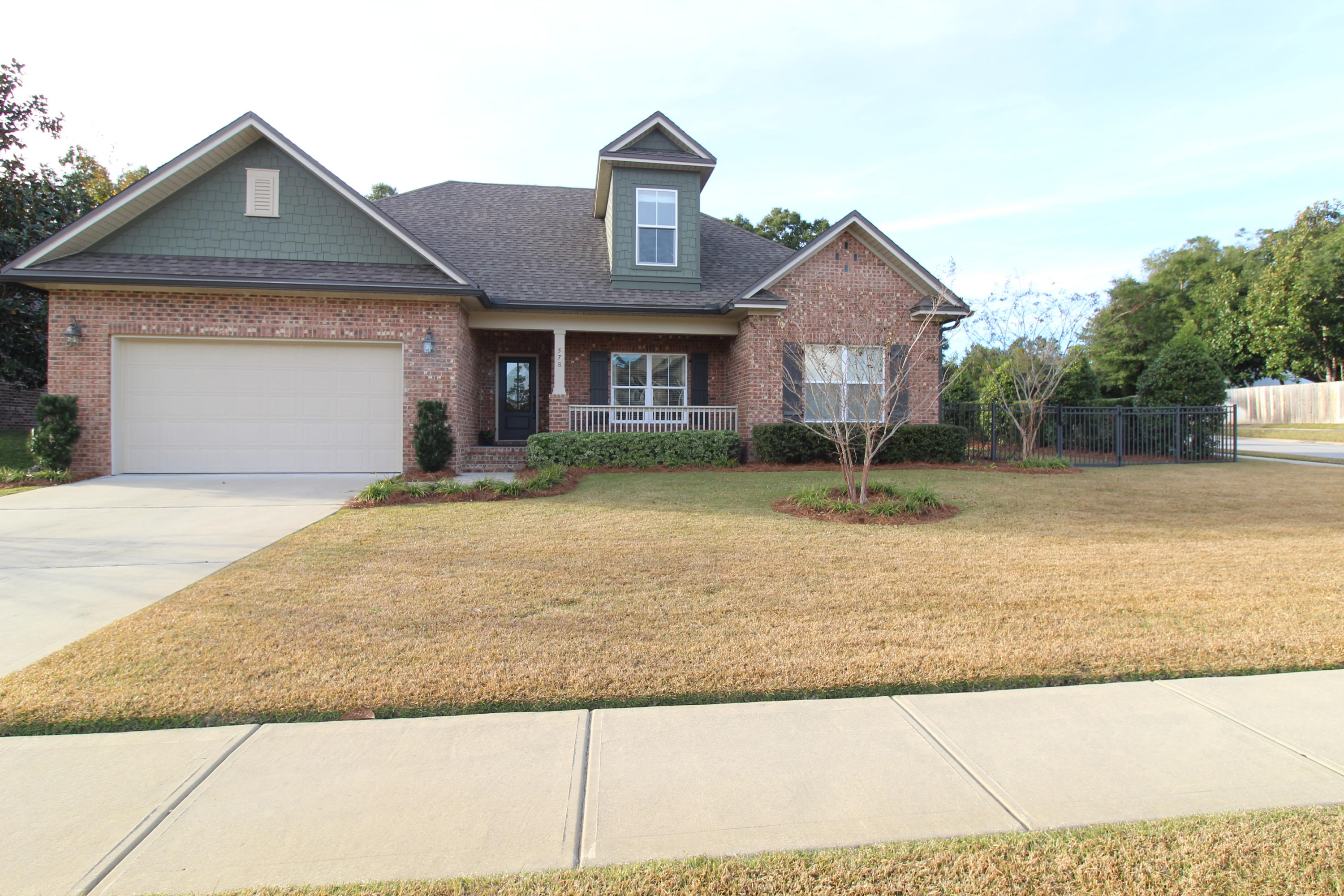 HAWK'S LANDING - Residential