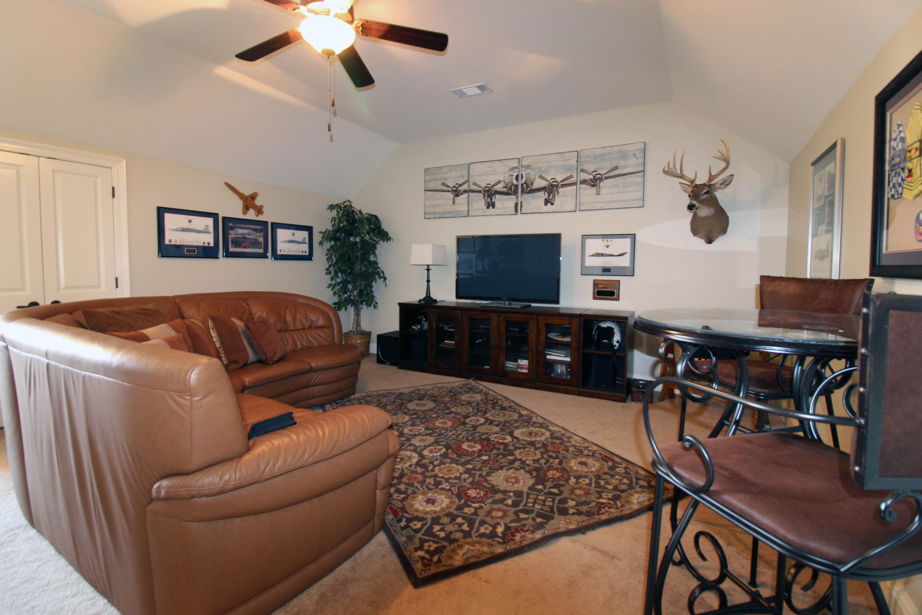 HAWK'S LANDING - Residential