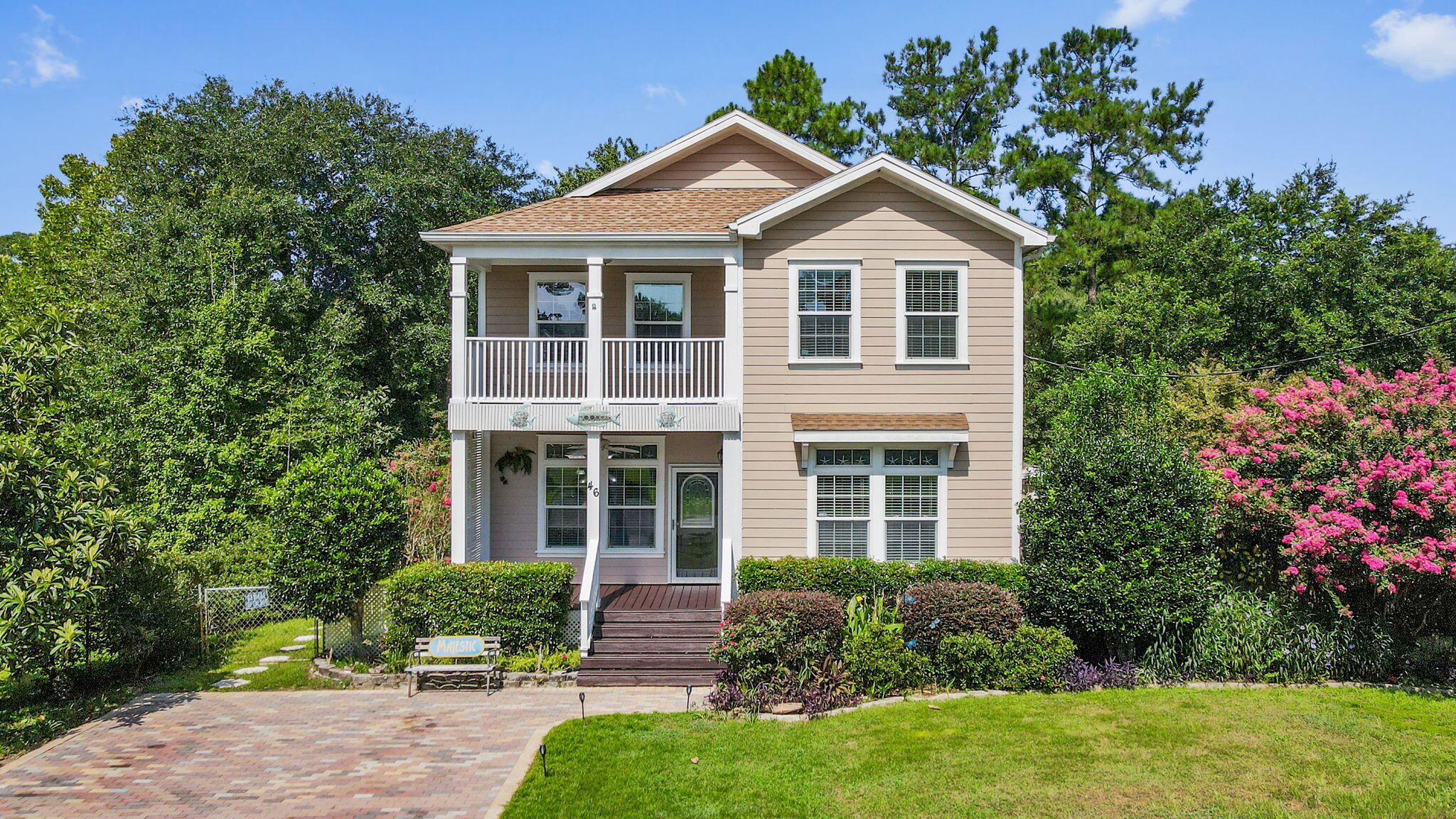 MAGNOLIA BAYE - Residential