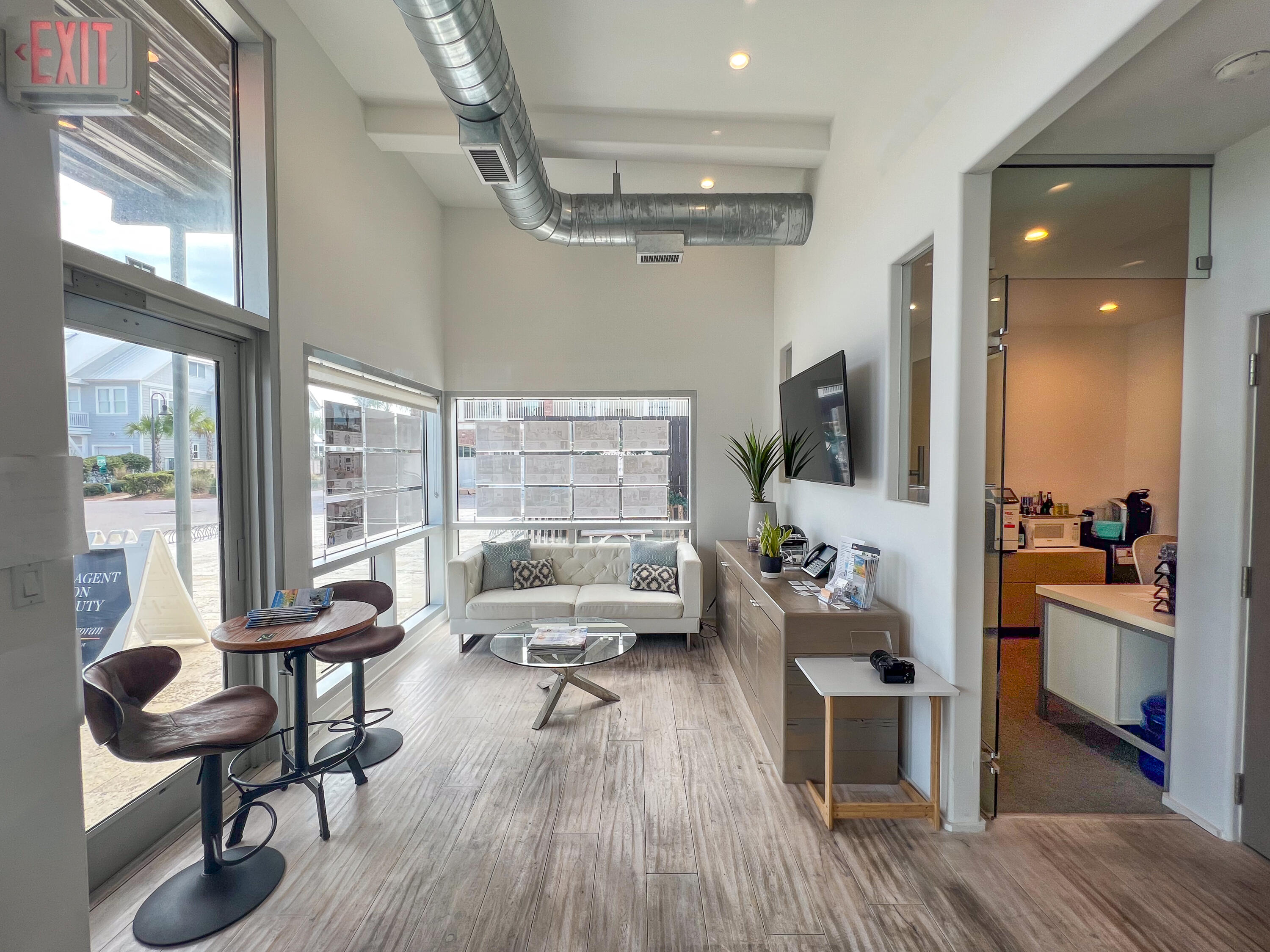 32 Hub Lane # 6-7