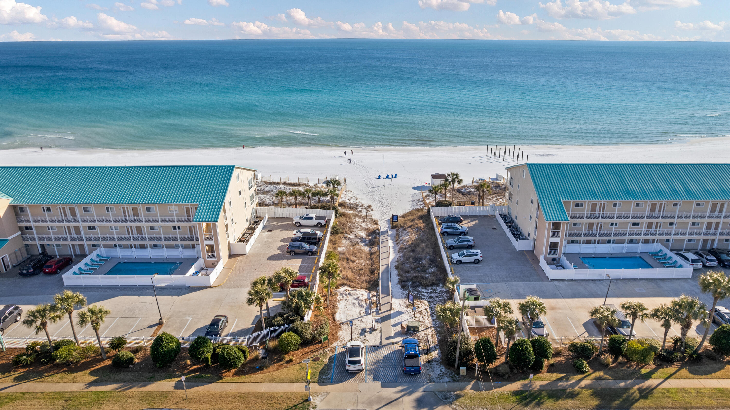 CRYSTAL BEACH - Residential