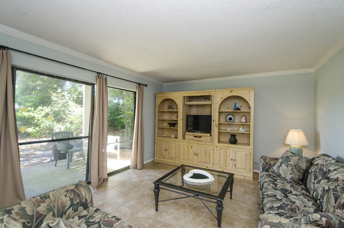 SEASCAPE CONDO GARDEN VILLA PH2 - Residential