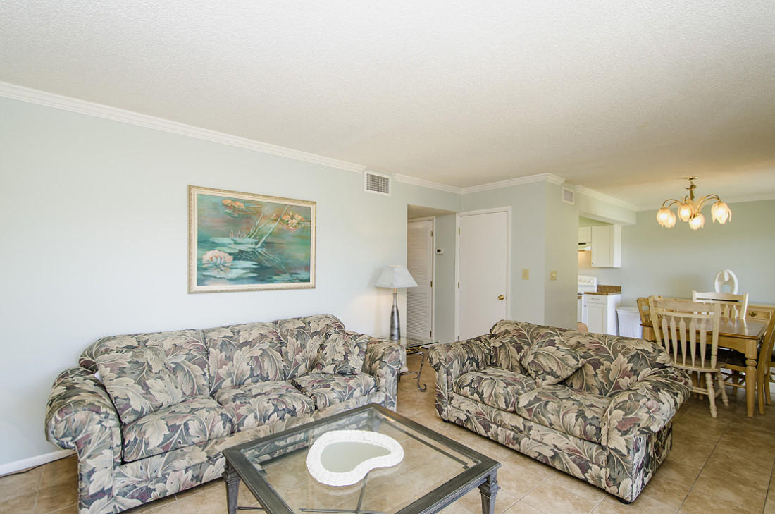 SEASCAPE CONDO GARDEN VILLA PH2 - Residential