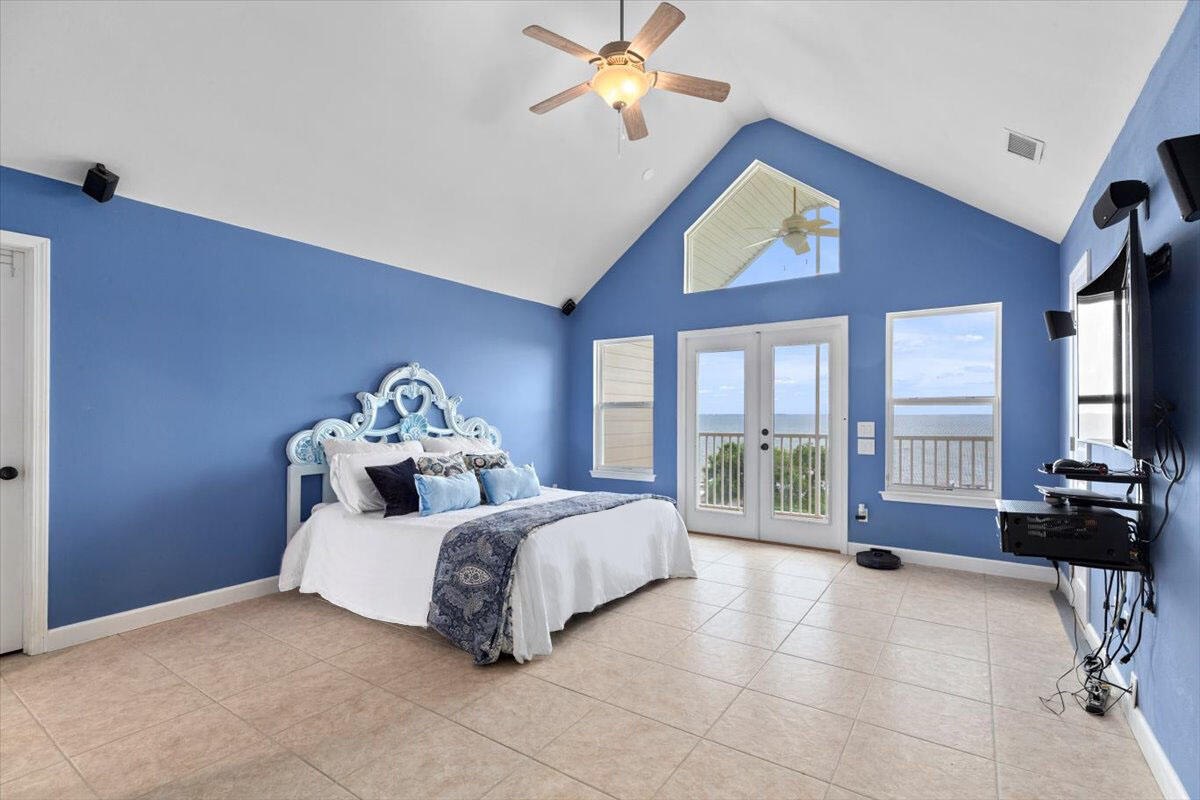 LAGNIAPPE BEACH - Residential