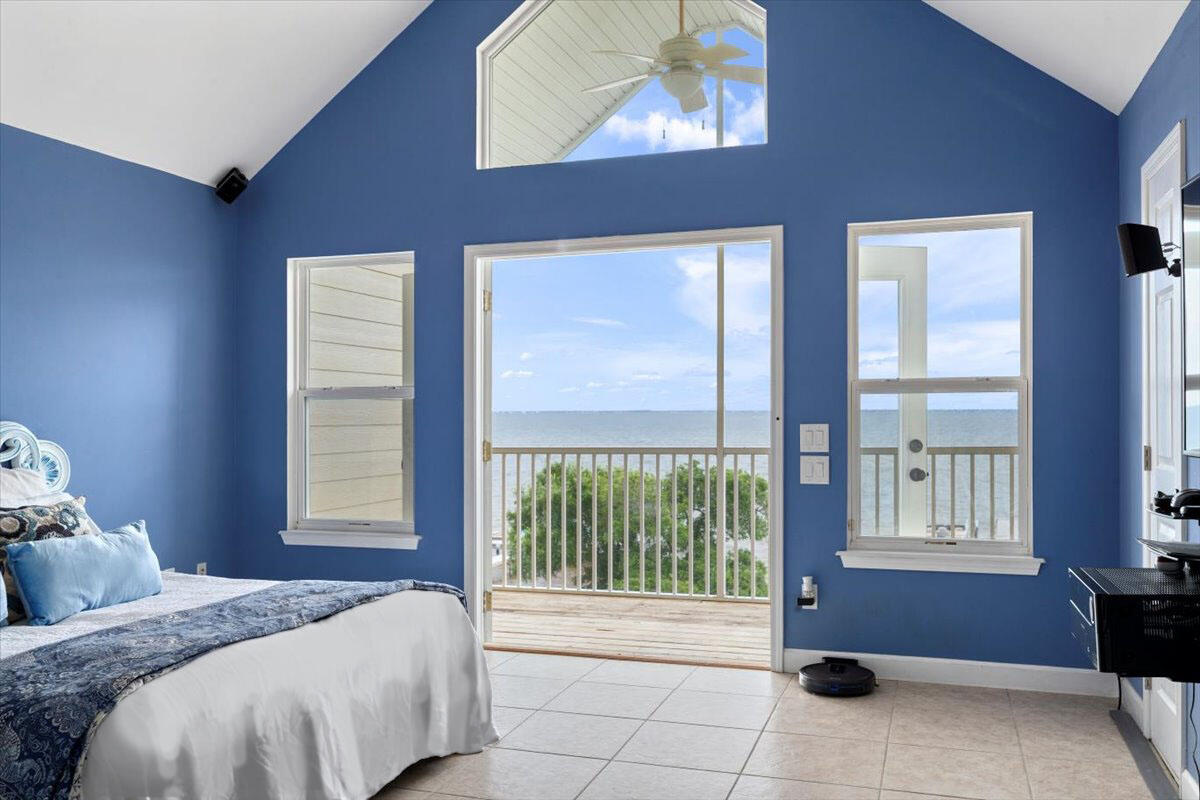 LAGNIAPPE BEACH - Residential