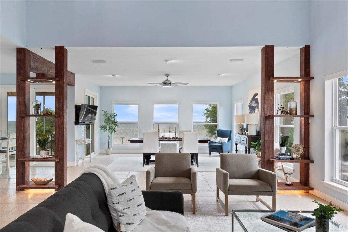LAGNIAPPE BEACH - Residential