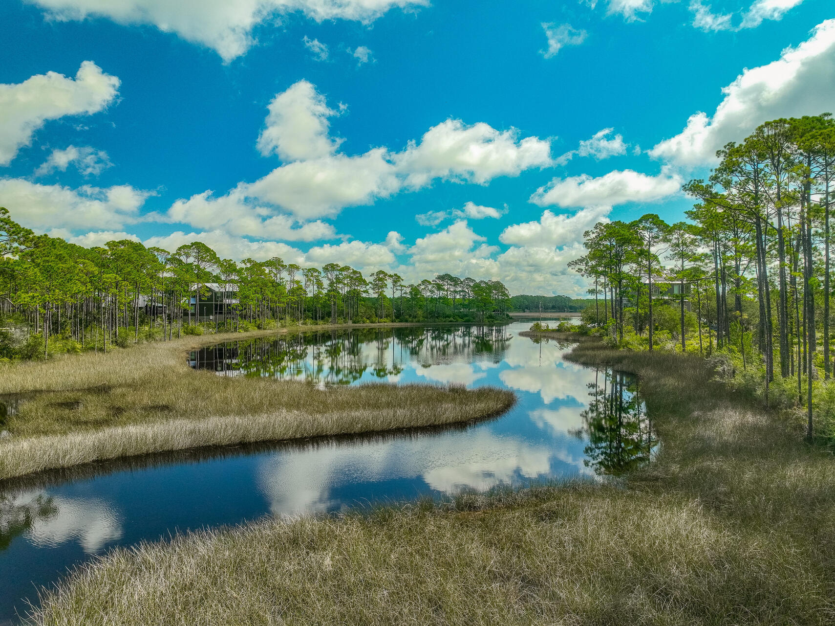 RIVERCAMPS ON CROOKED CREEK - Land