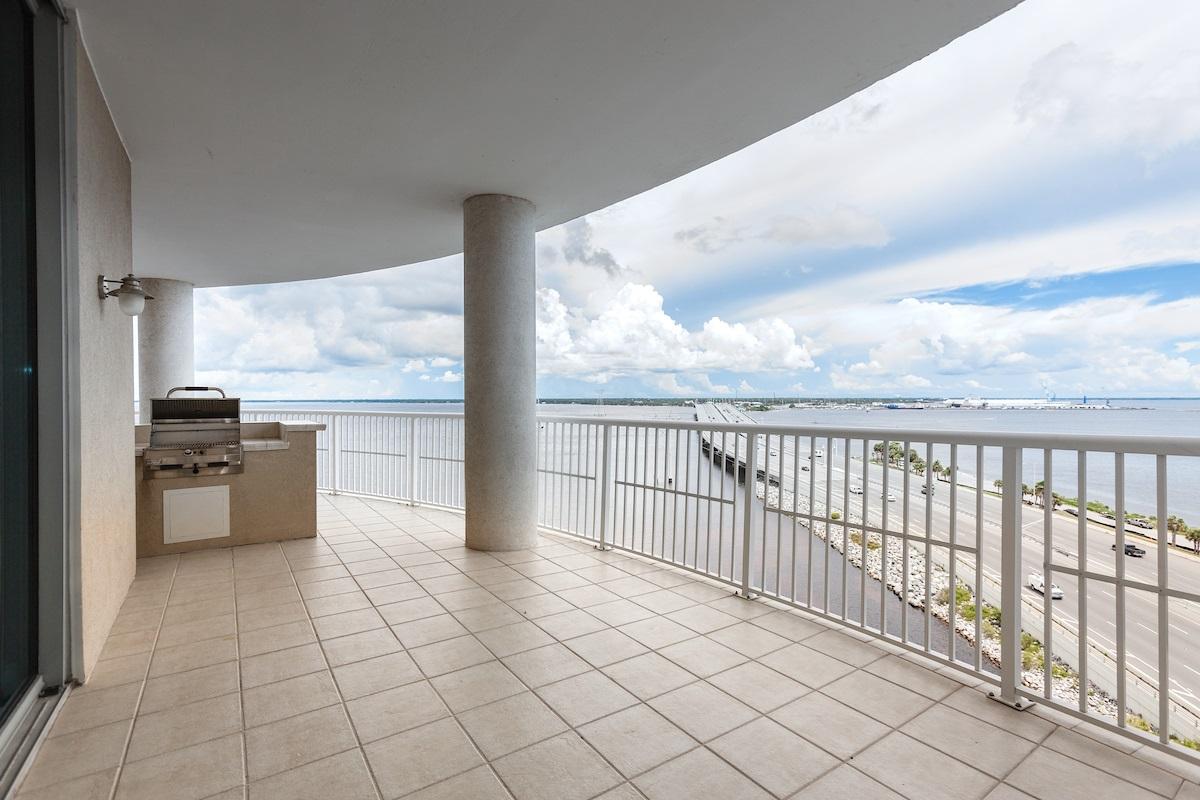 MARINA LANDING - Residential