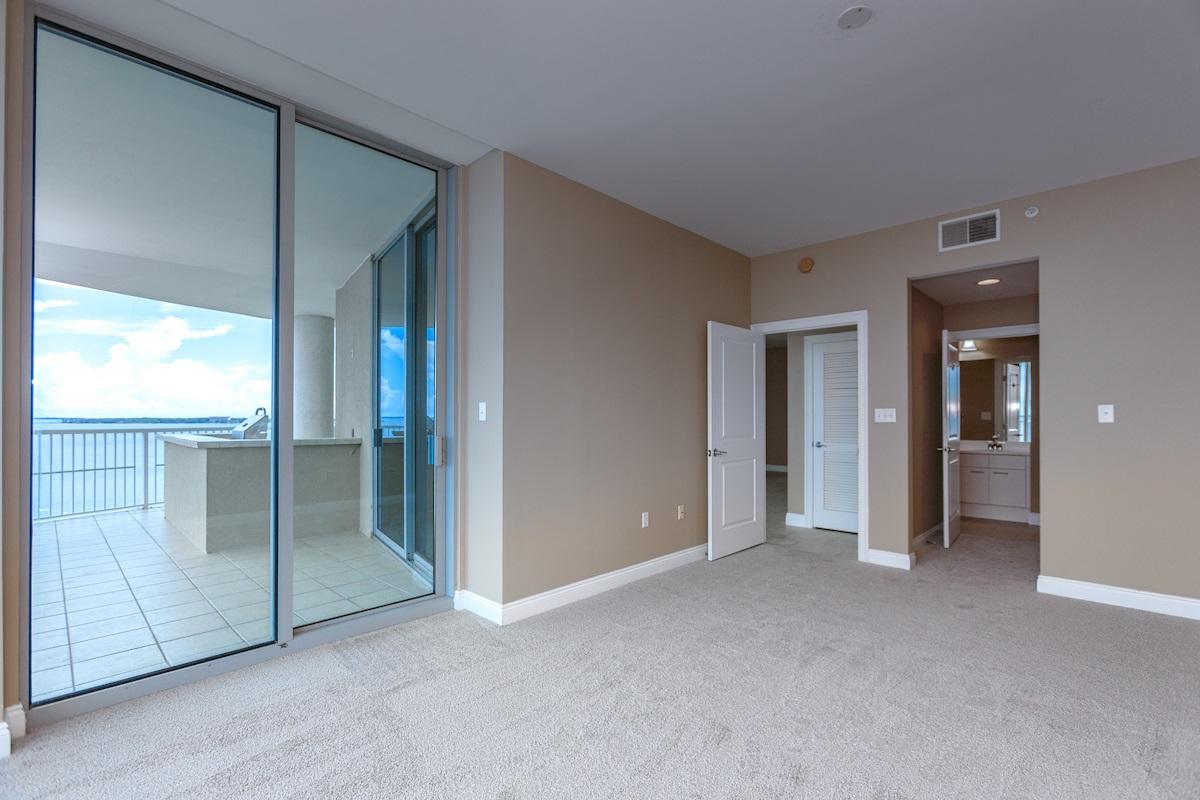 MARINA LANDING - Residential