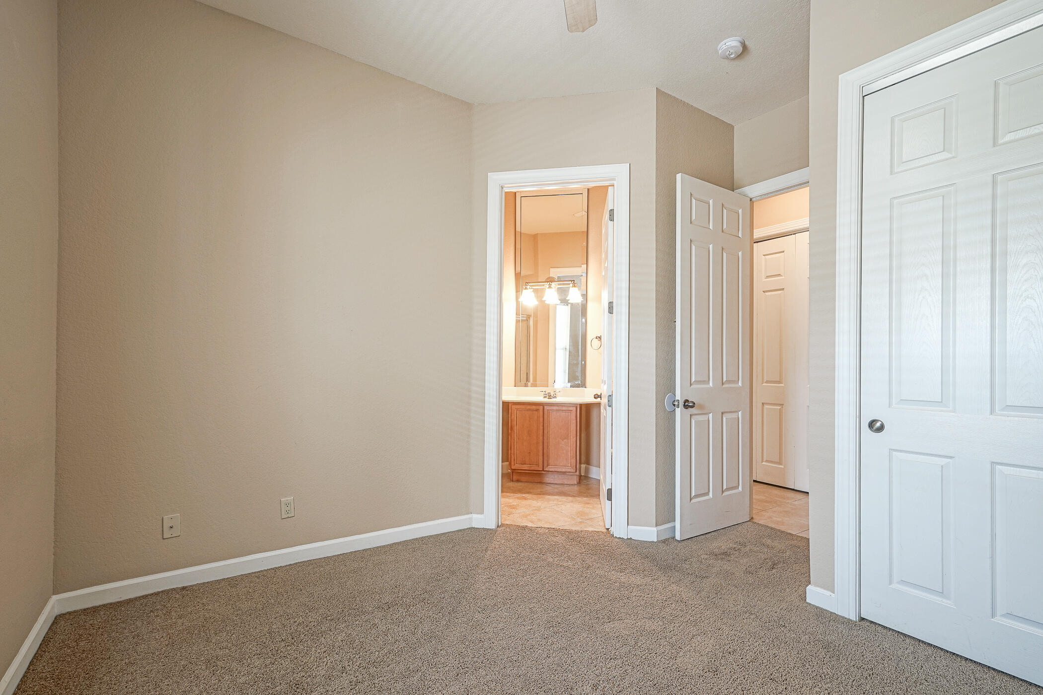 CRYSTAL COVE - Residential