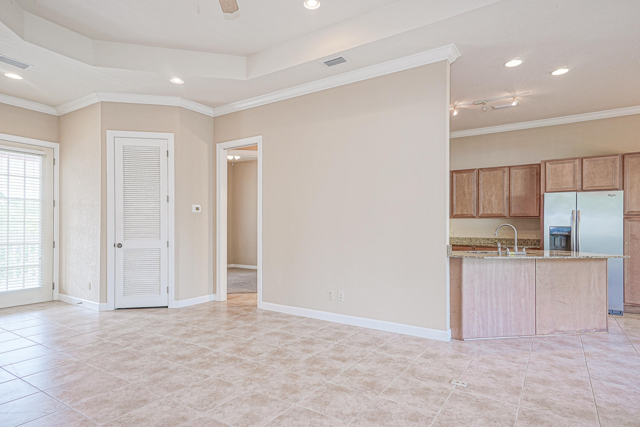 CRYSTAL COVE - Residential