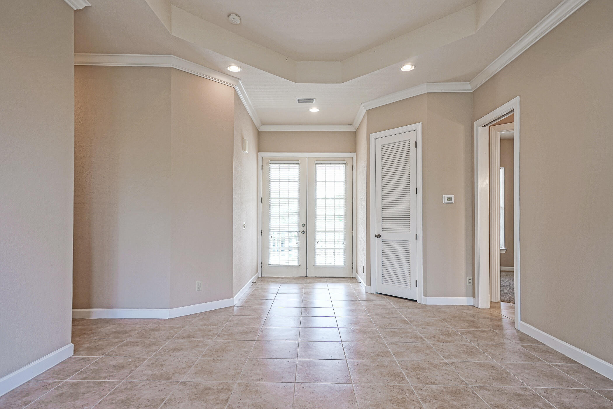 CRYSTAL COVE - Residential