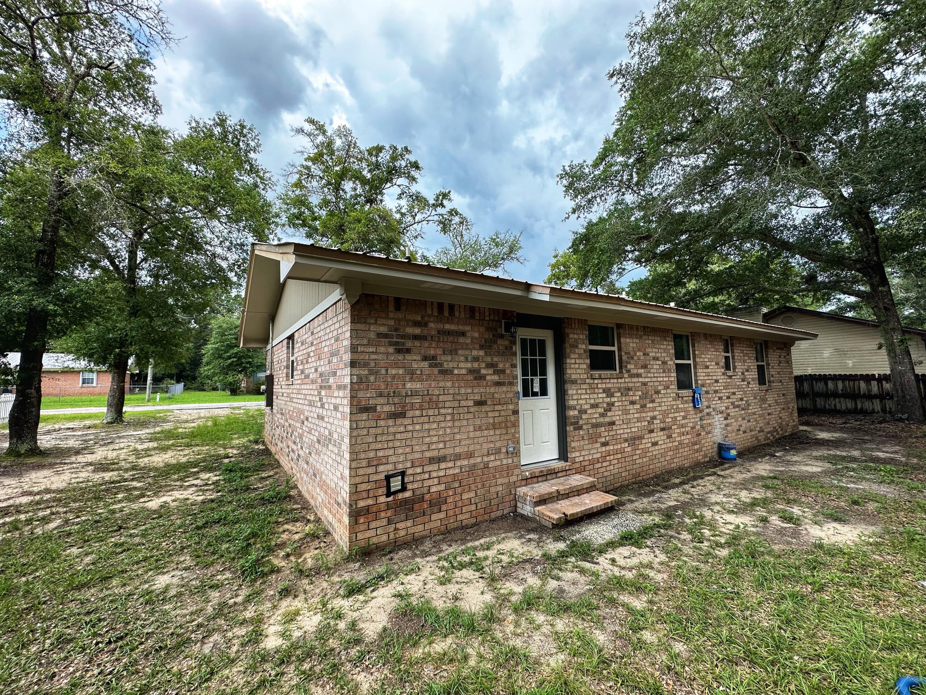 NO RECORDED SUBDIVISION - Residential