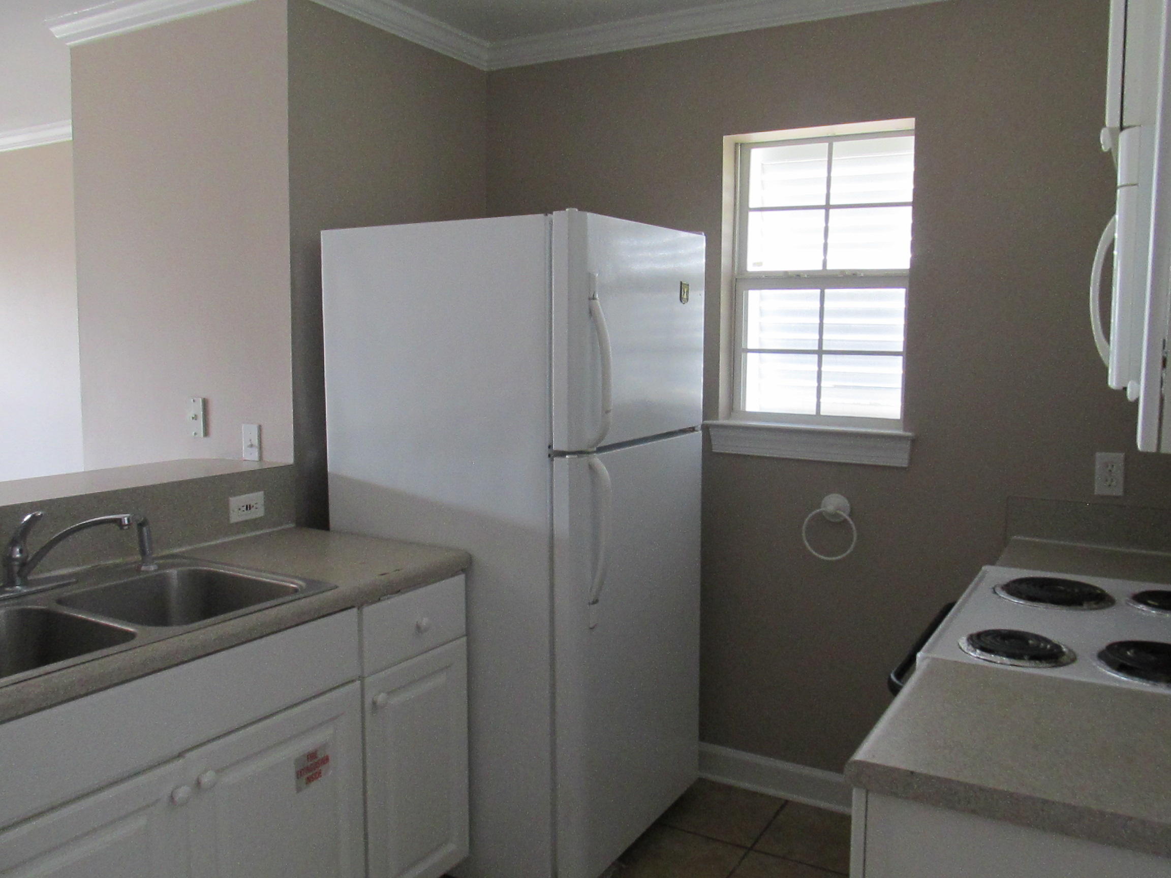 KISKA BEACH - Residential Lease