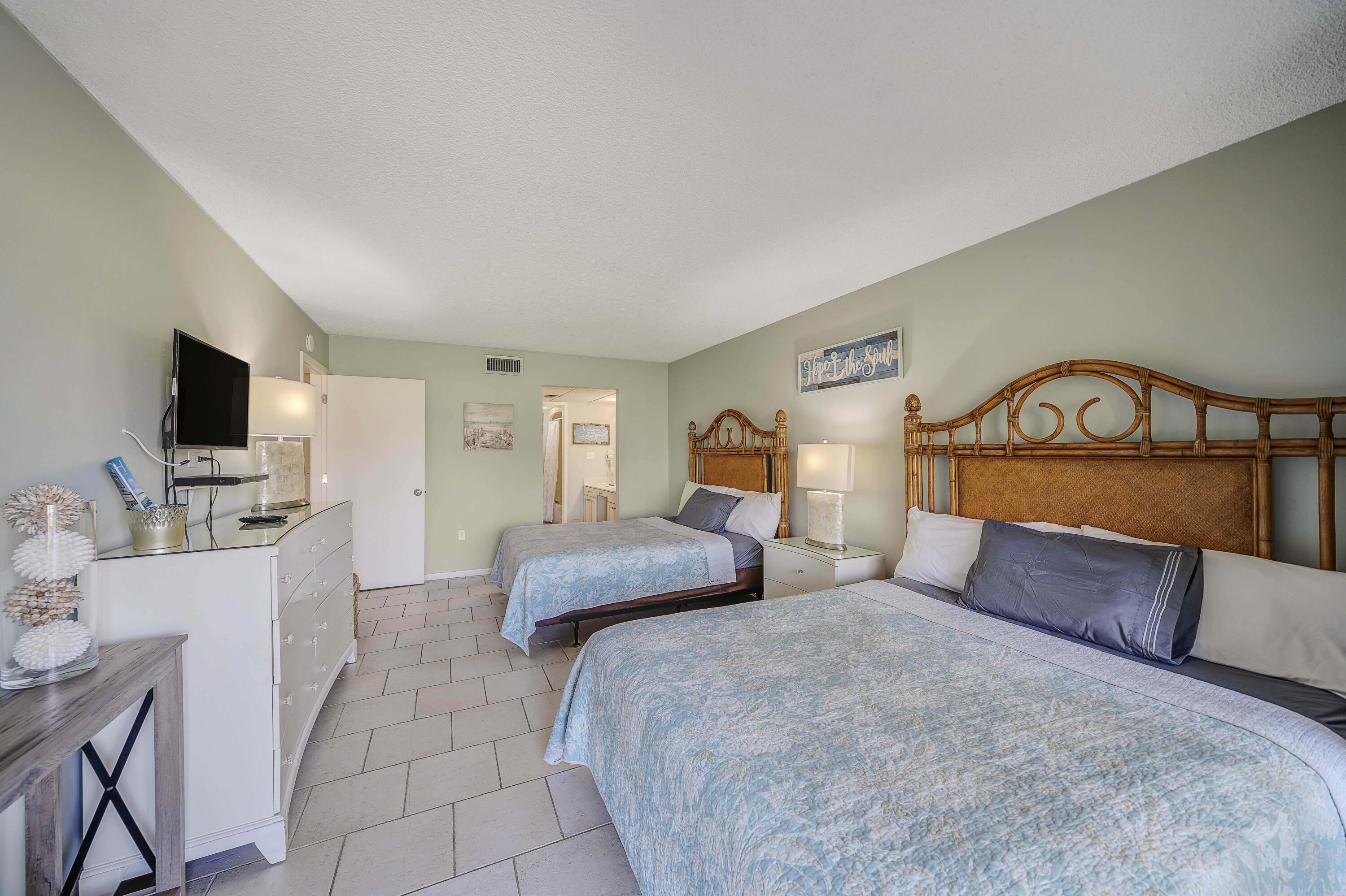 Edgewater Golf Villas 5B Condo - Residential