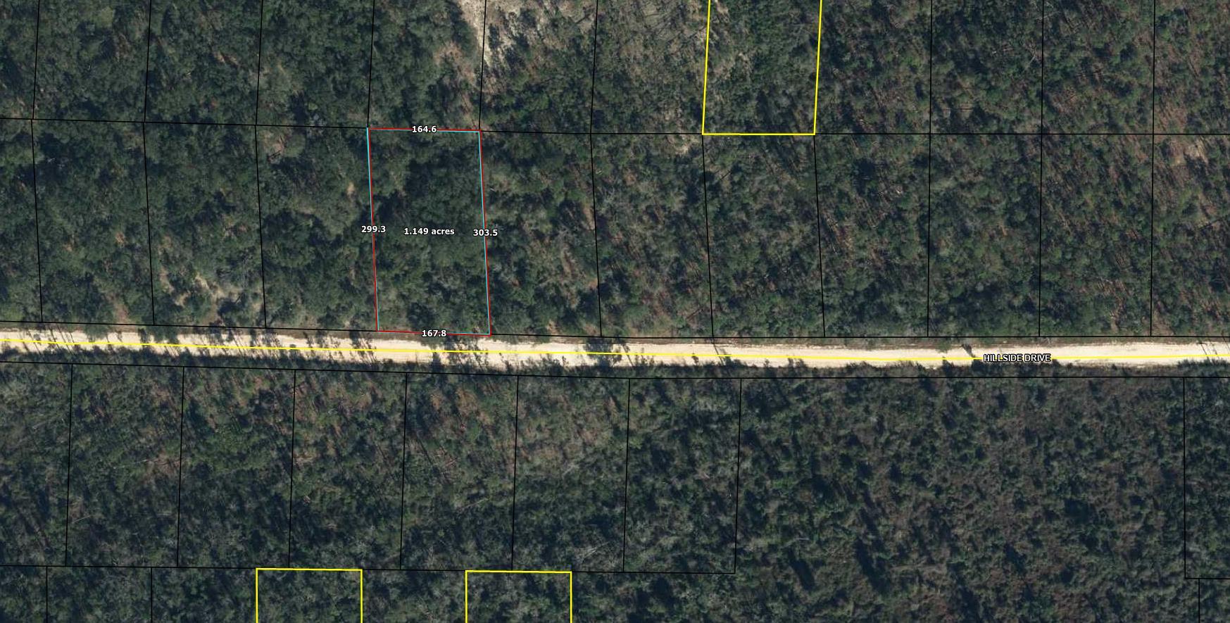 Large 1.149 acre lot in Compass Lake in the Hills. There is a voluntary HOA of $135 a year, but what a great price for all the amenities that are included such as: access to 2 lakes for fishing, tennis, horse stables / riding, rental cabins, RV spots, boat rentals, clubhouse, and a golf range. Being an all-sports lake, enjoy water skiing, tubing, jet skiing, boating, sailing, kayaking & swimming. No need to worry about lunch while out on the water when you have a boat accessible shoreline restaurant. This location is great for someone who enjoys nature and a short drive to the beach since it is located half way between Panama City And Dothan. The area is rich in historical significance, with many restored antebellum plantation homes open for tours or as bed-and-breakfast
