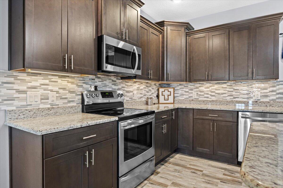 SANTA ROSA SHORES EAST - Residential
