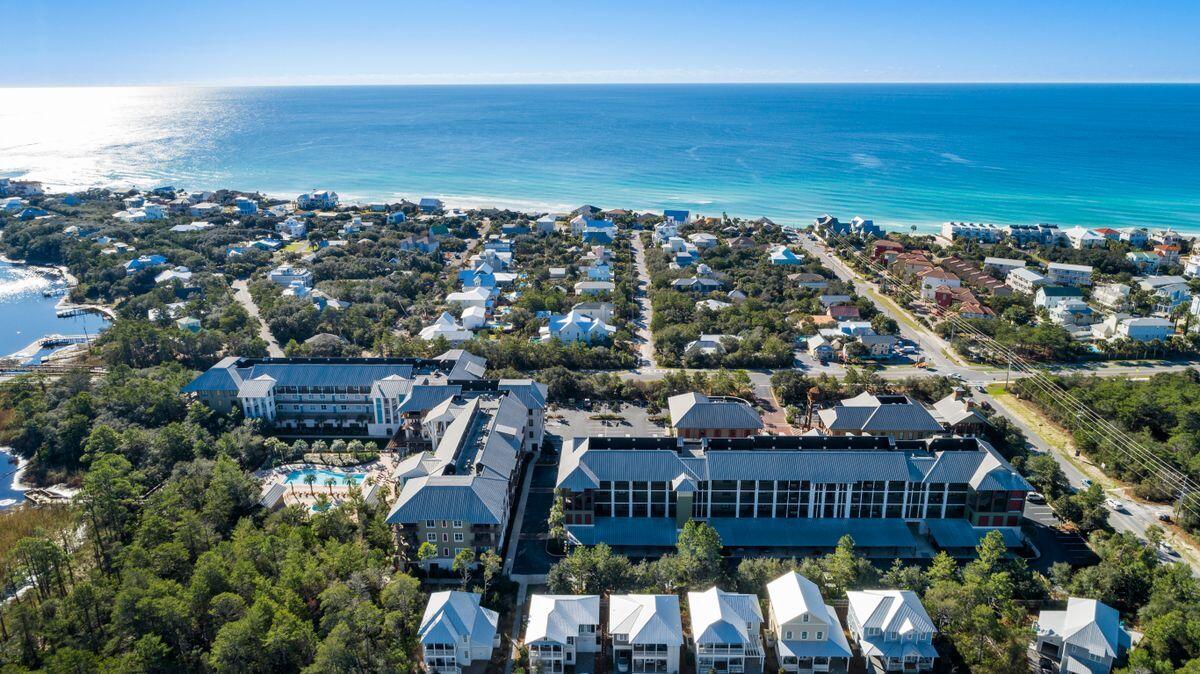 REDFISH VILLAGE - Residential