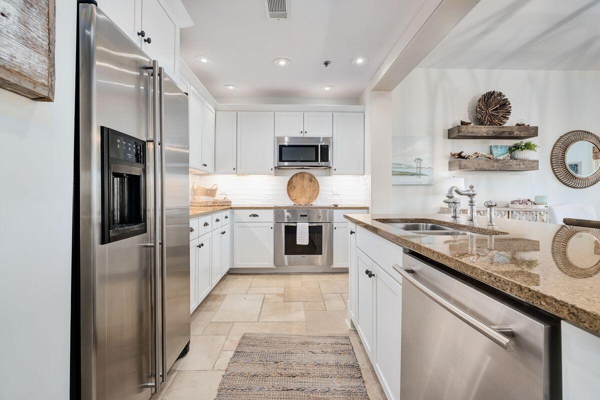 REDFISH VILLAGE - Residential