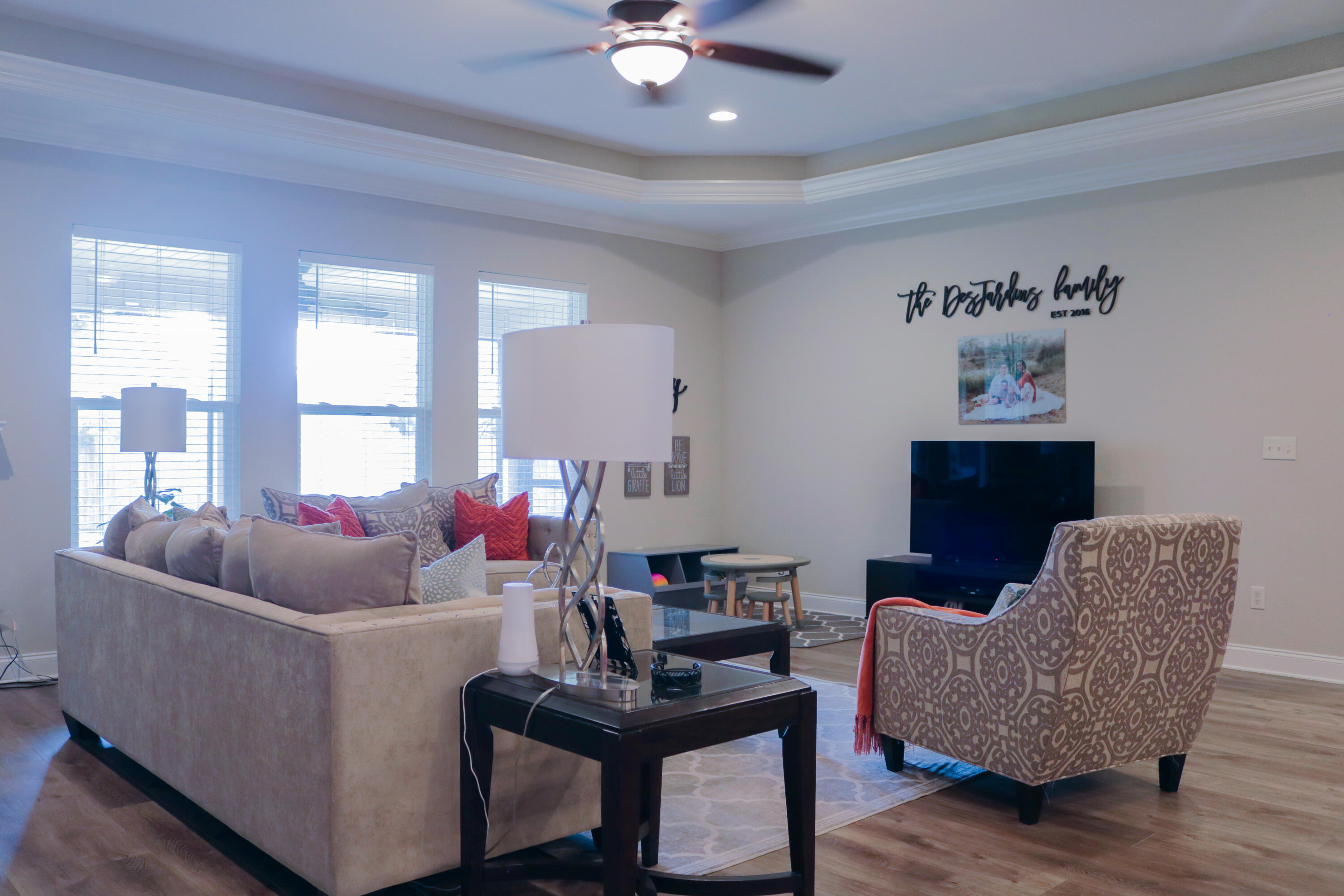 WINTHROP PLACE 1ST ADD LOT 10 BLK C - Residential