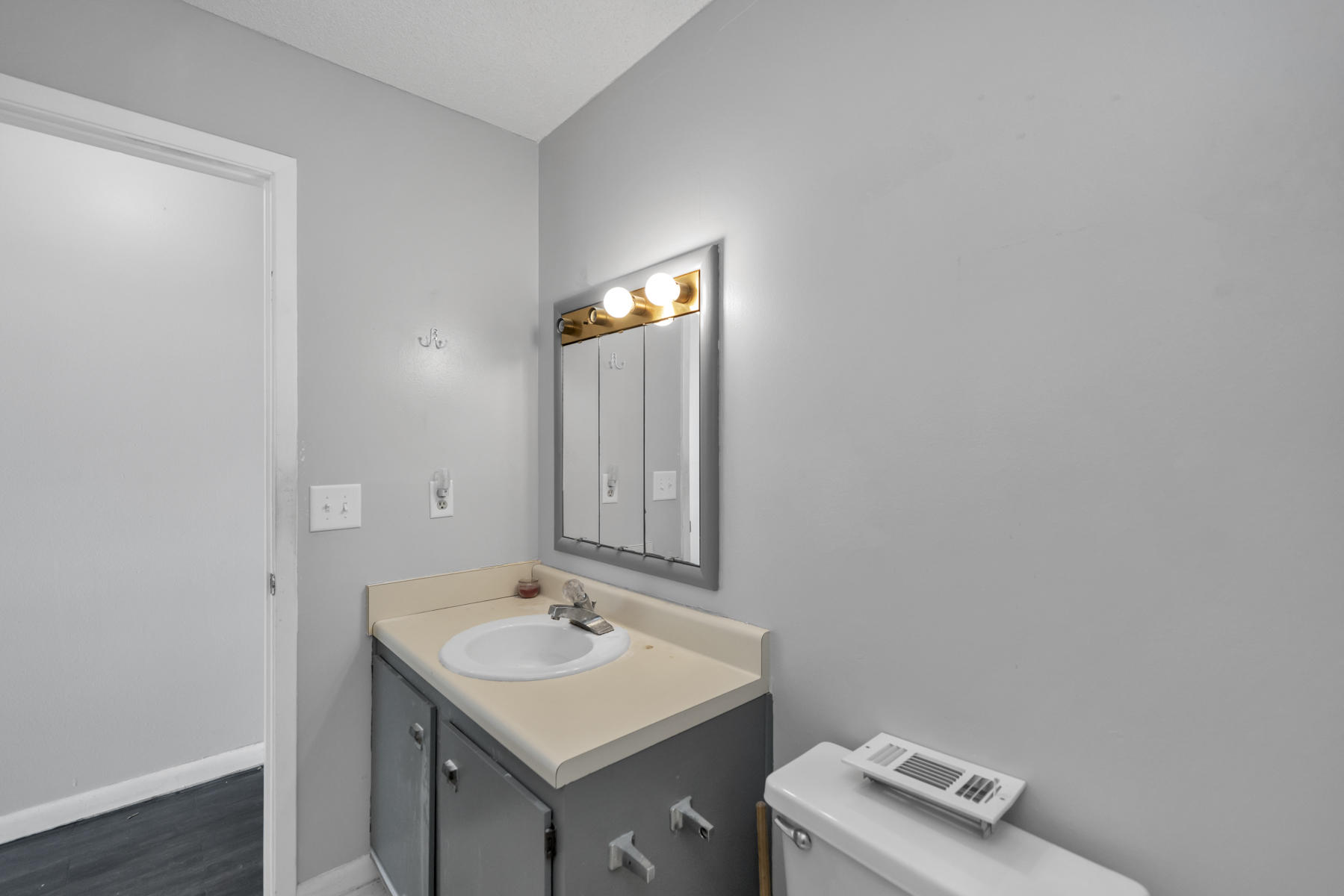 HERON LANDING - Residential