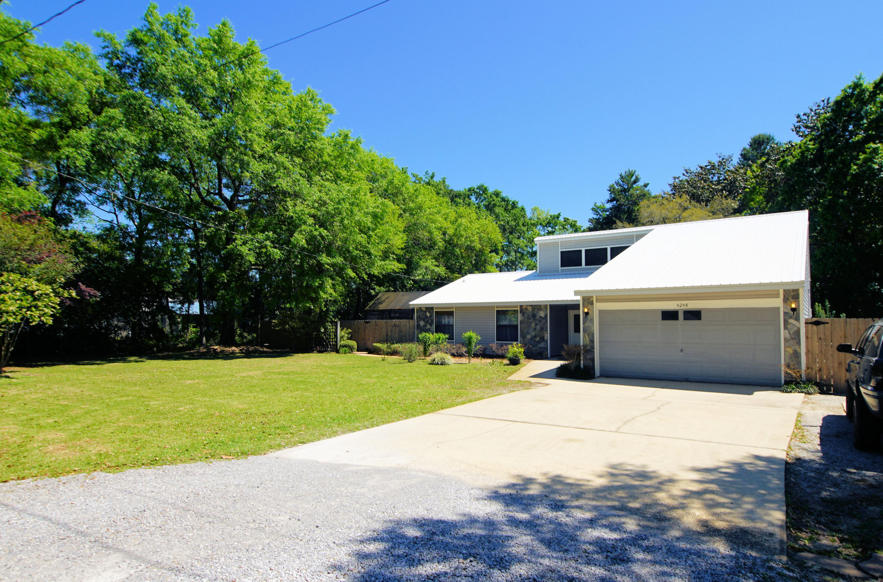 TOWER ACRES - Residential