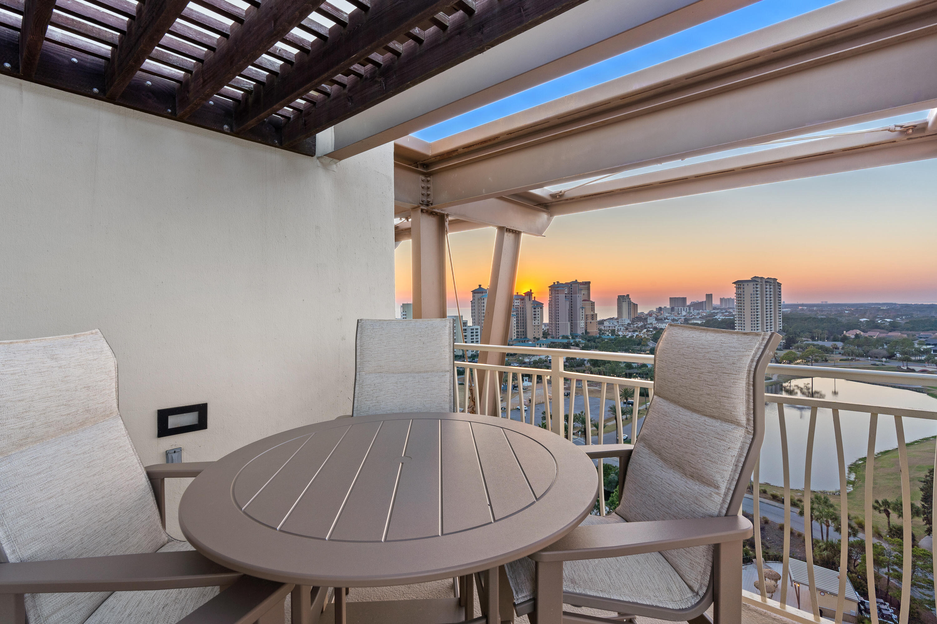 LUAU II - Residential