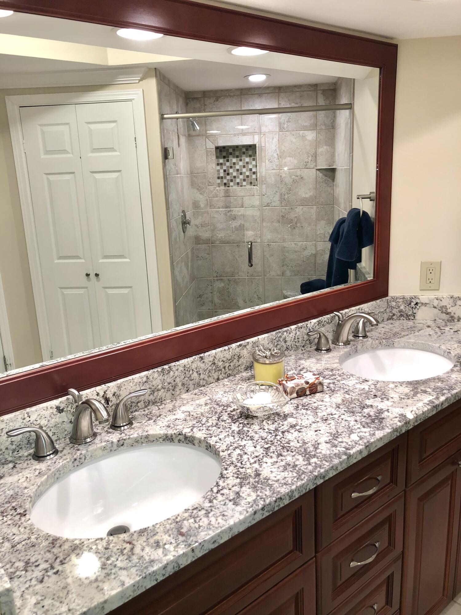 DESTIN SURFSIDE CONDO - Residential