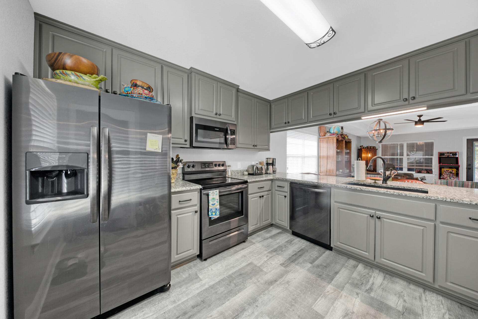 NO RECORDED SUBDIVISION - Residential