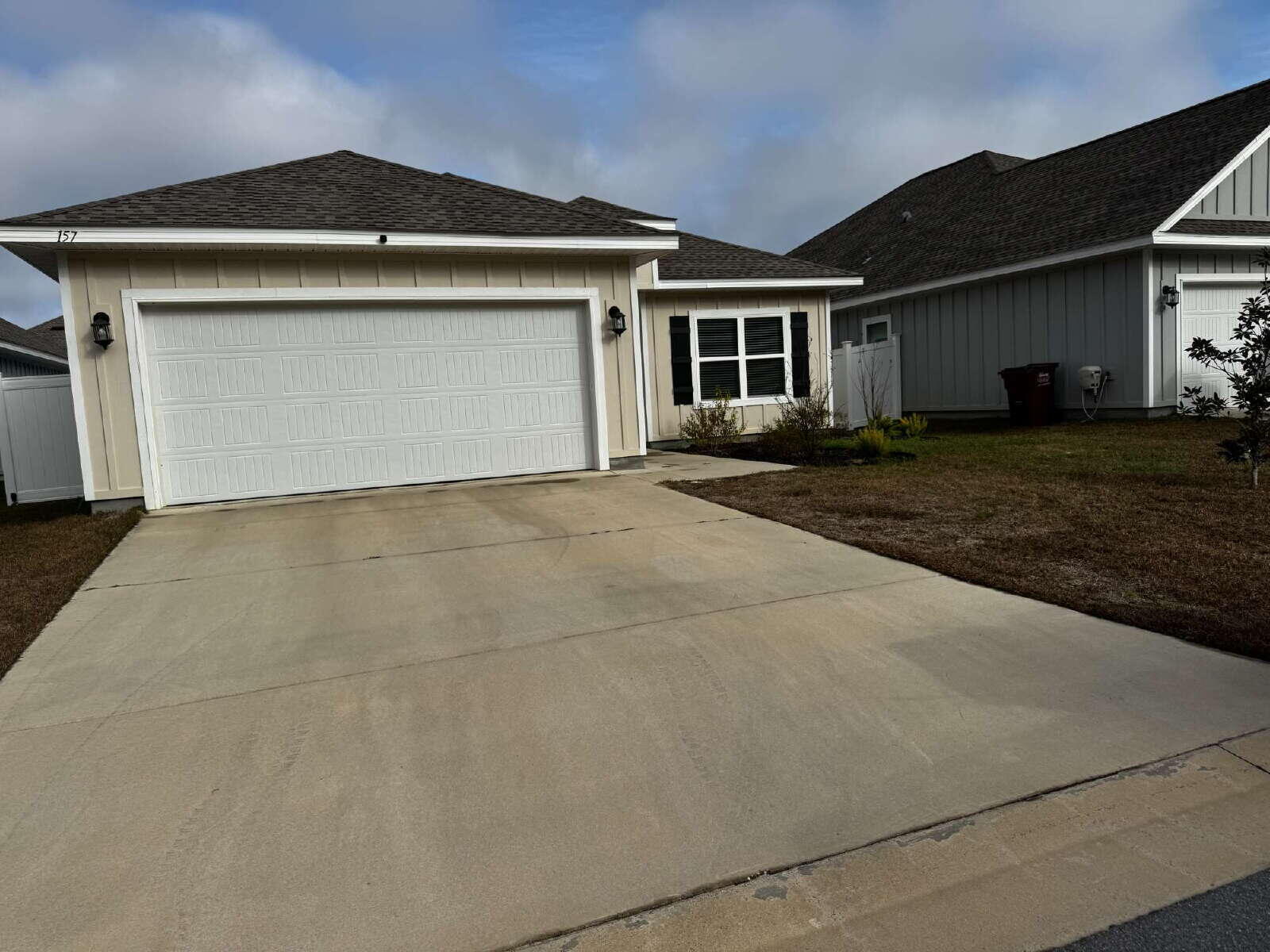 MAGNOLIA CREEK PHASES 1 and 2 - Residential Lease