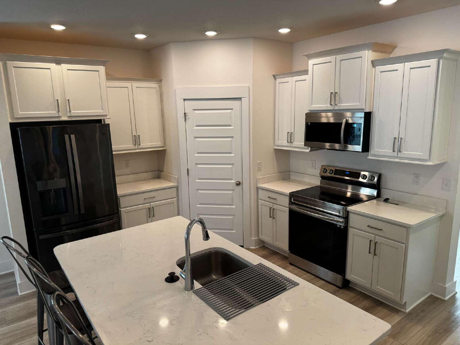 MAGNOLIA CREEK PHASES 1 and 2 - Residential Lease