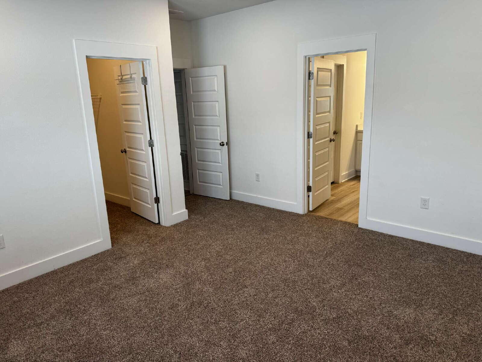 MAGNOLIA CREEK PHASES 1 and 2 - Residential Lease