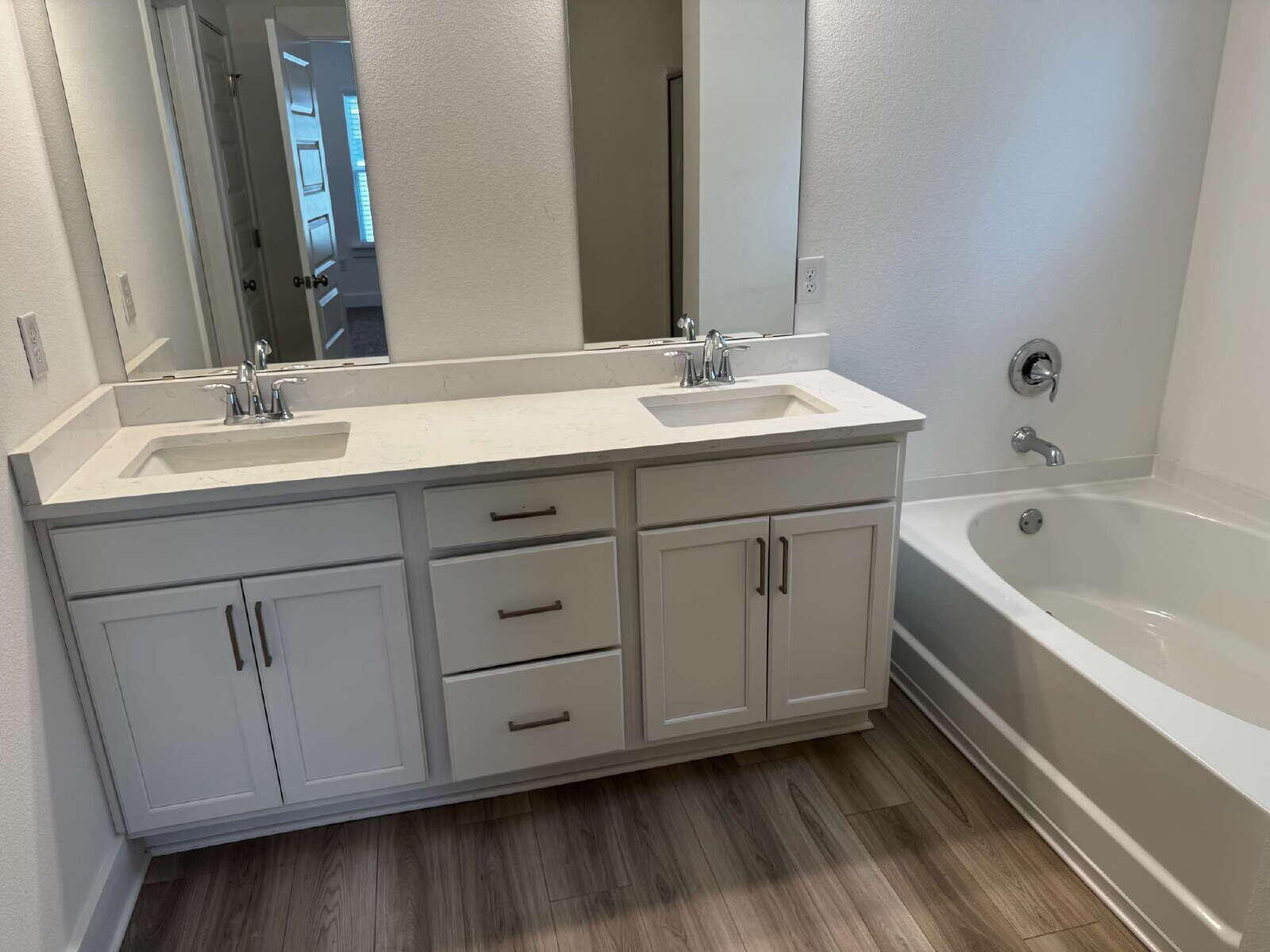 MAGNOLIA CREEK PHASES 1 and 2 - Residential Lease