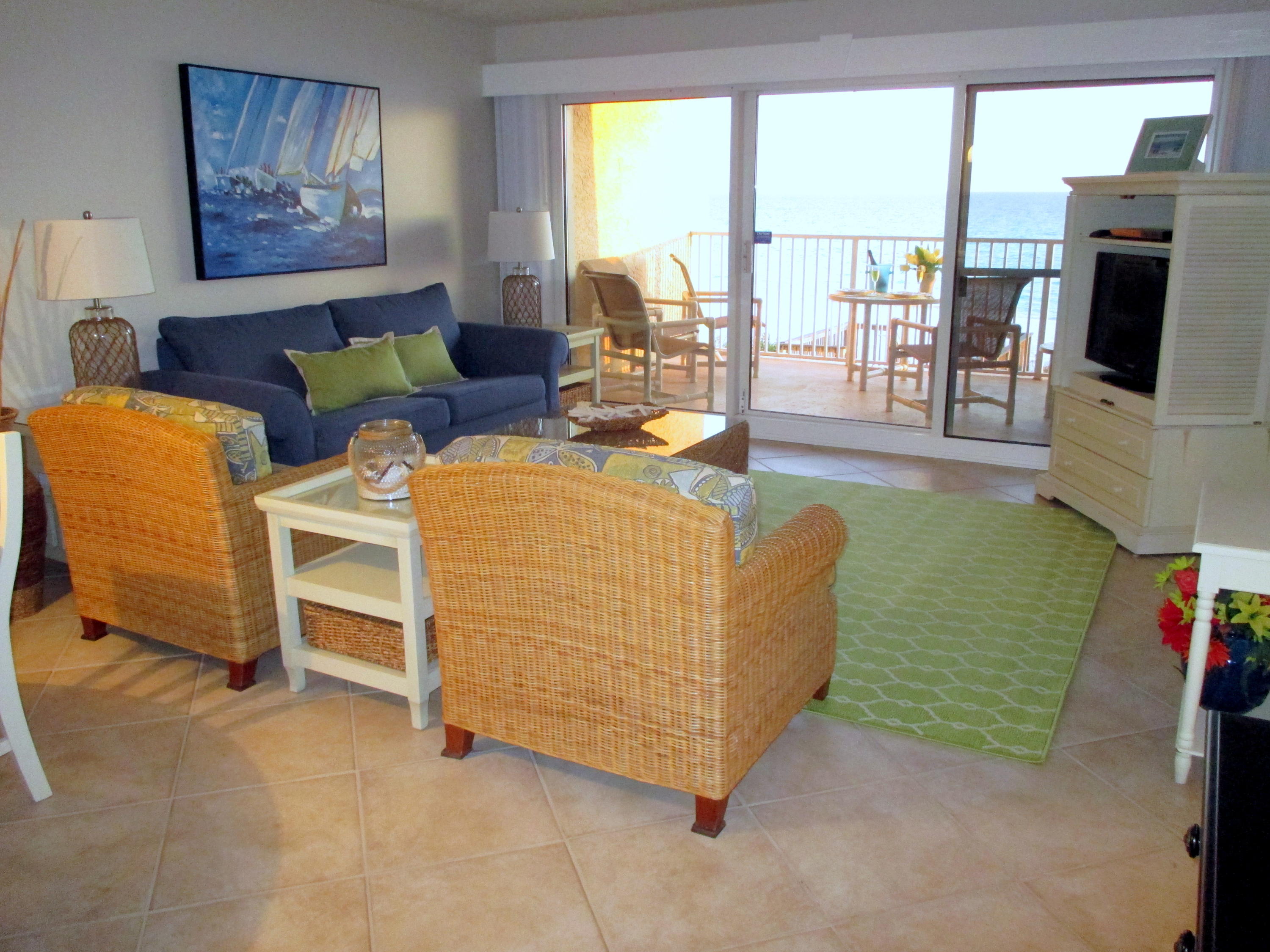 BEACH HOUSE CONDO PH 2 - Residential