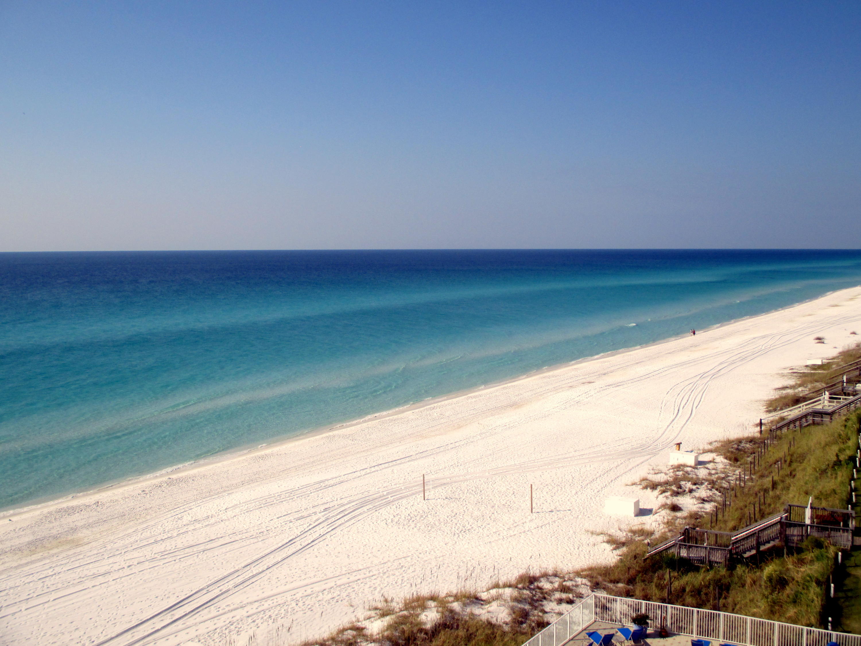 BEACH HOUSE CONDO PH 2 - Residential