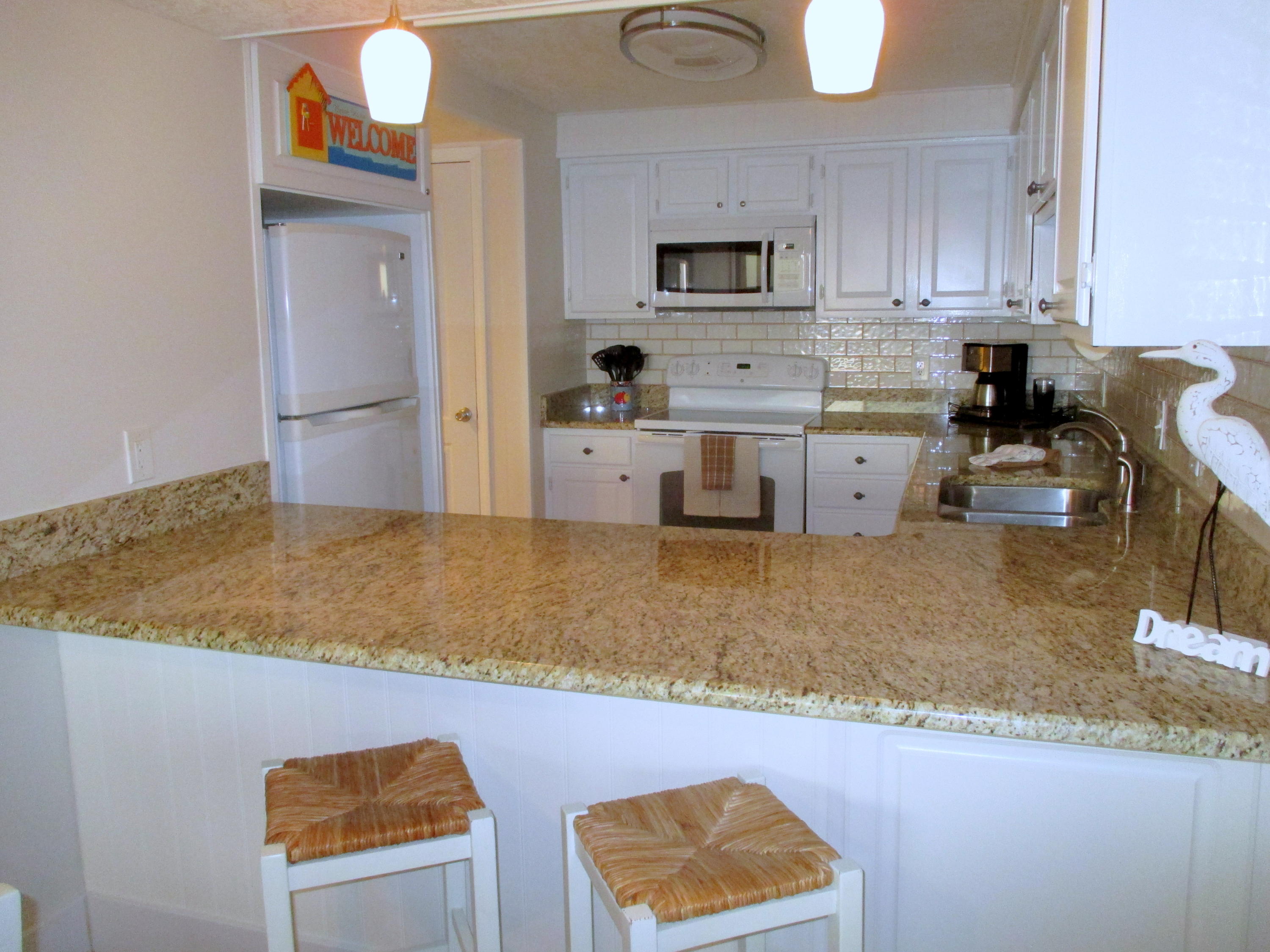 BEACH HOUSE CONDO PH 2 - Residential