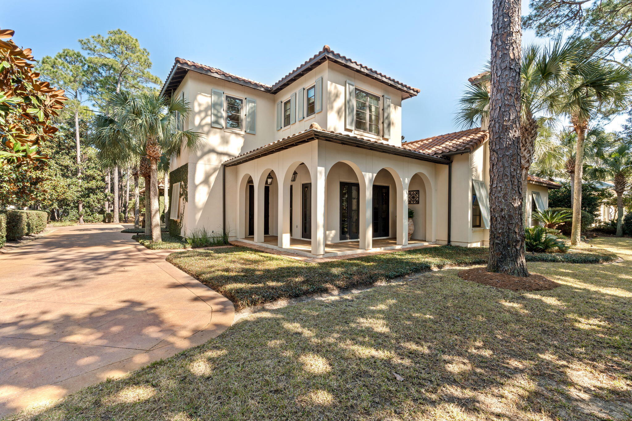 BAYTOWNE AVE EAST - Residential