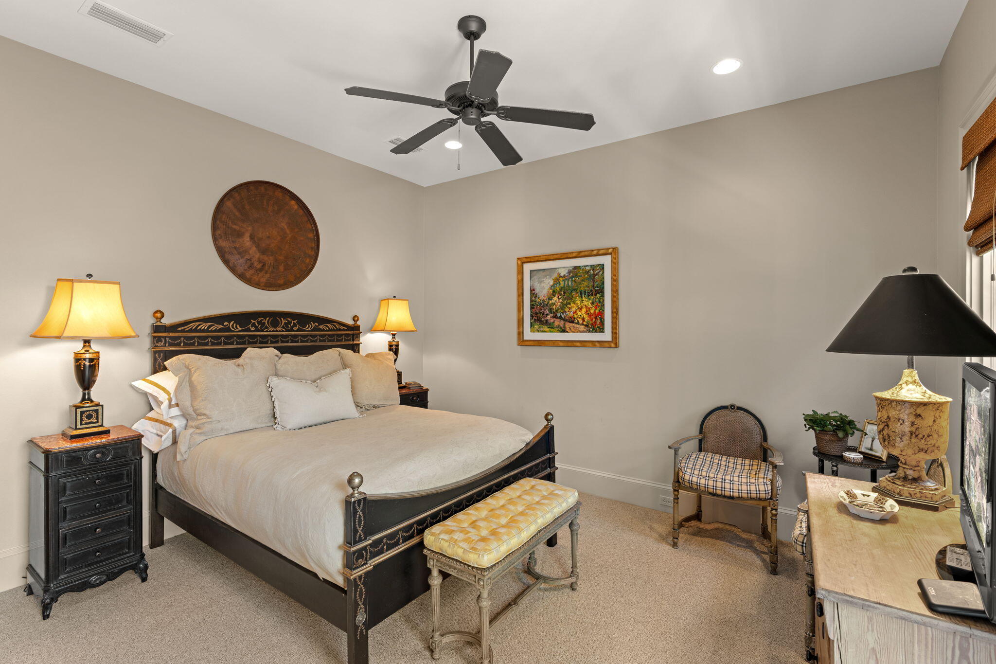 BAYTOWNE AVE EAST - Residential