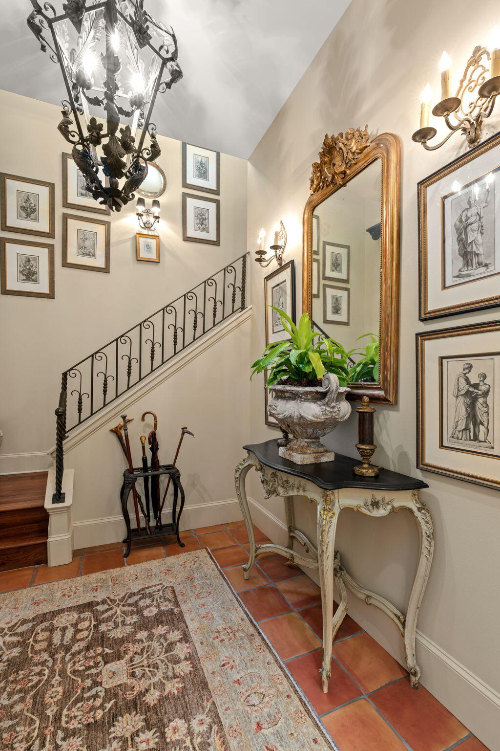 BAYTOWNE AVE EAST - Residential