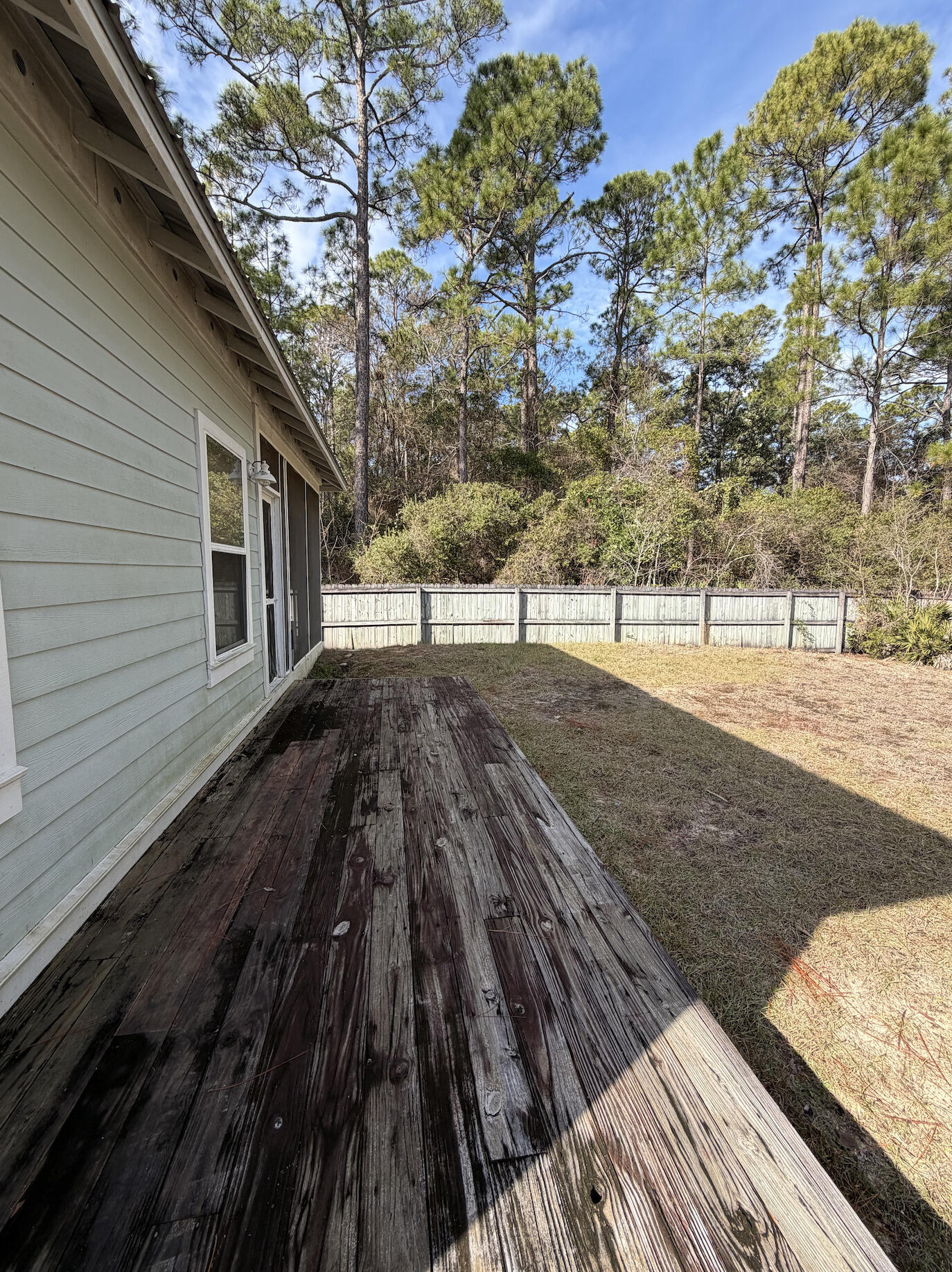 MAGNOLIA BEACH - Residential