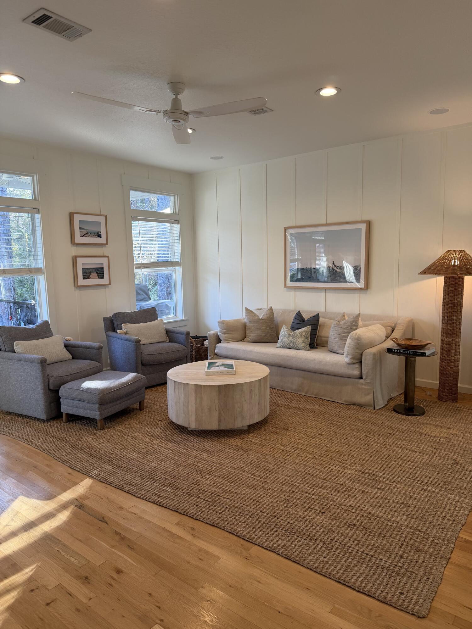 MAGNOLIA BEACH - Residential