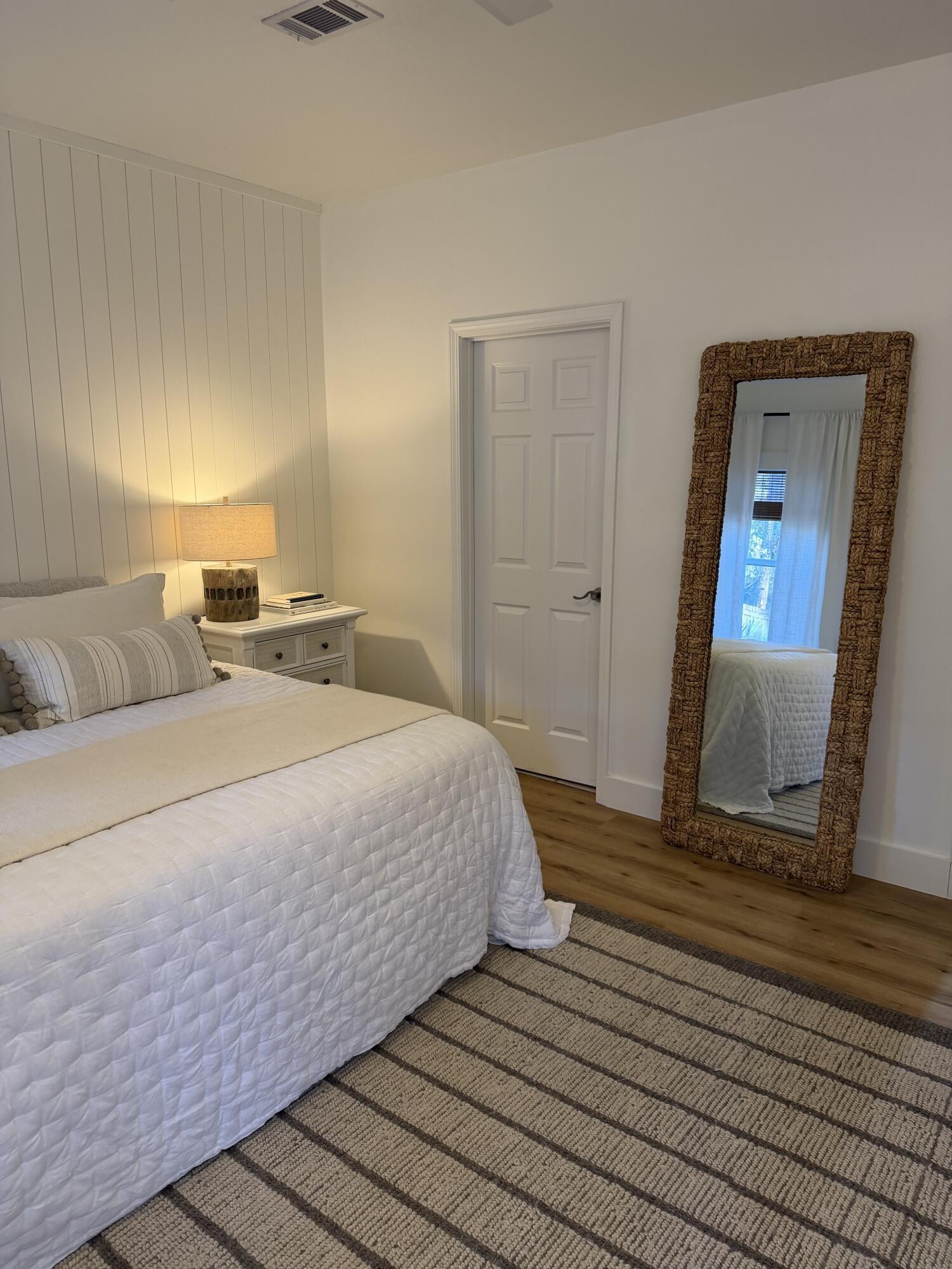 MAGNOLIA BEACH - Residential