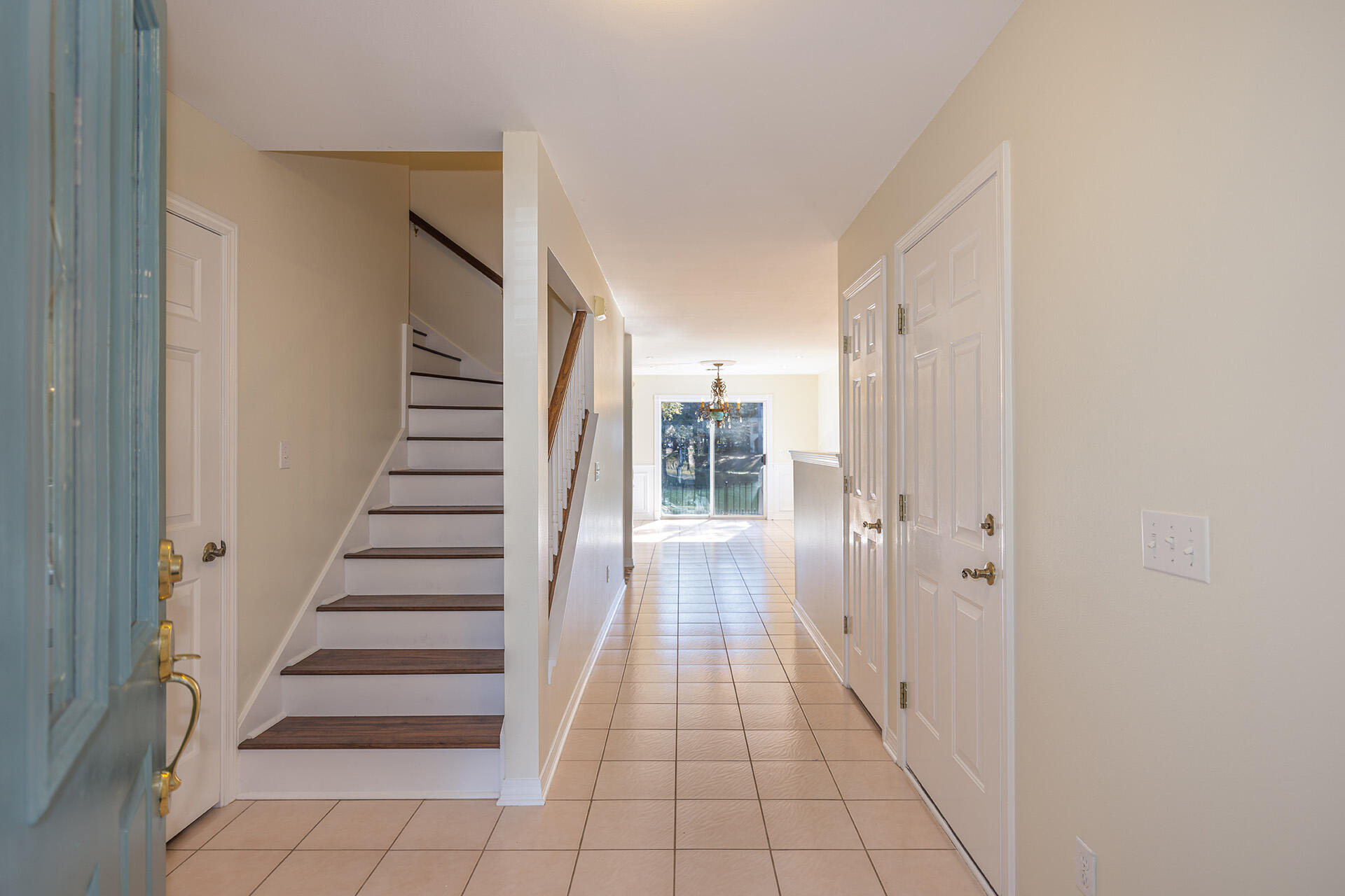 HIDDEN LAKES - Residential