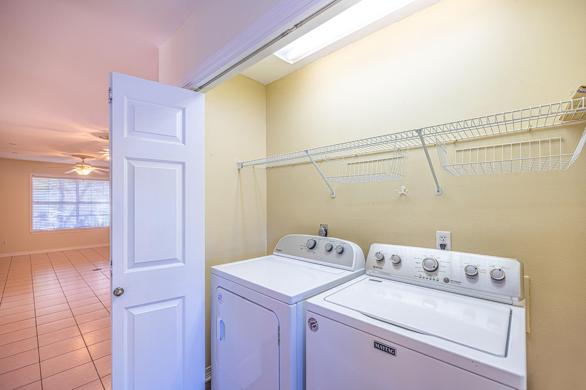 HIDDEN LAKES - Residential