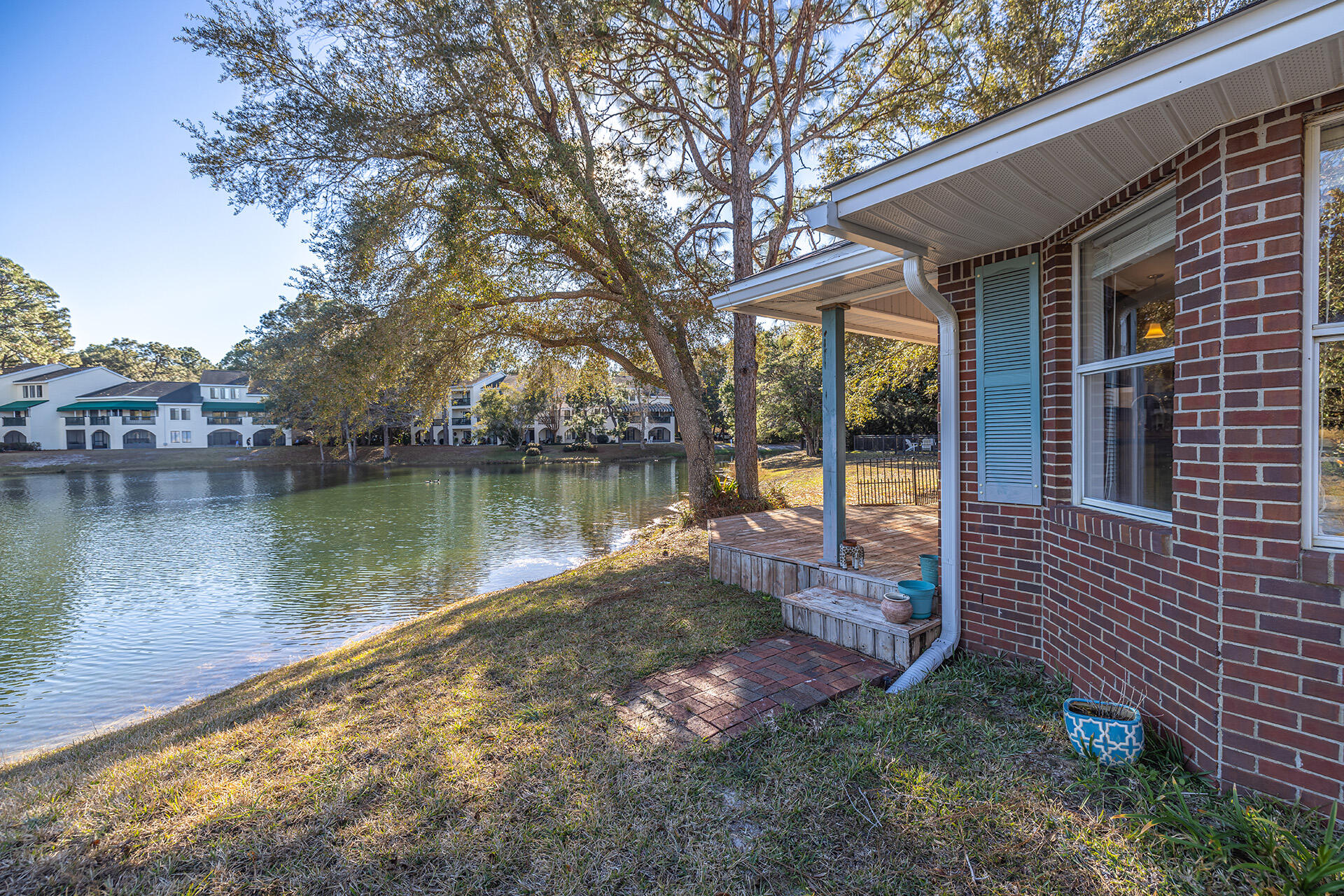 HIDDEN LAKES - Residential
