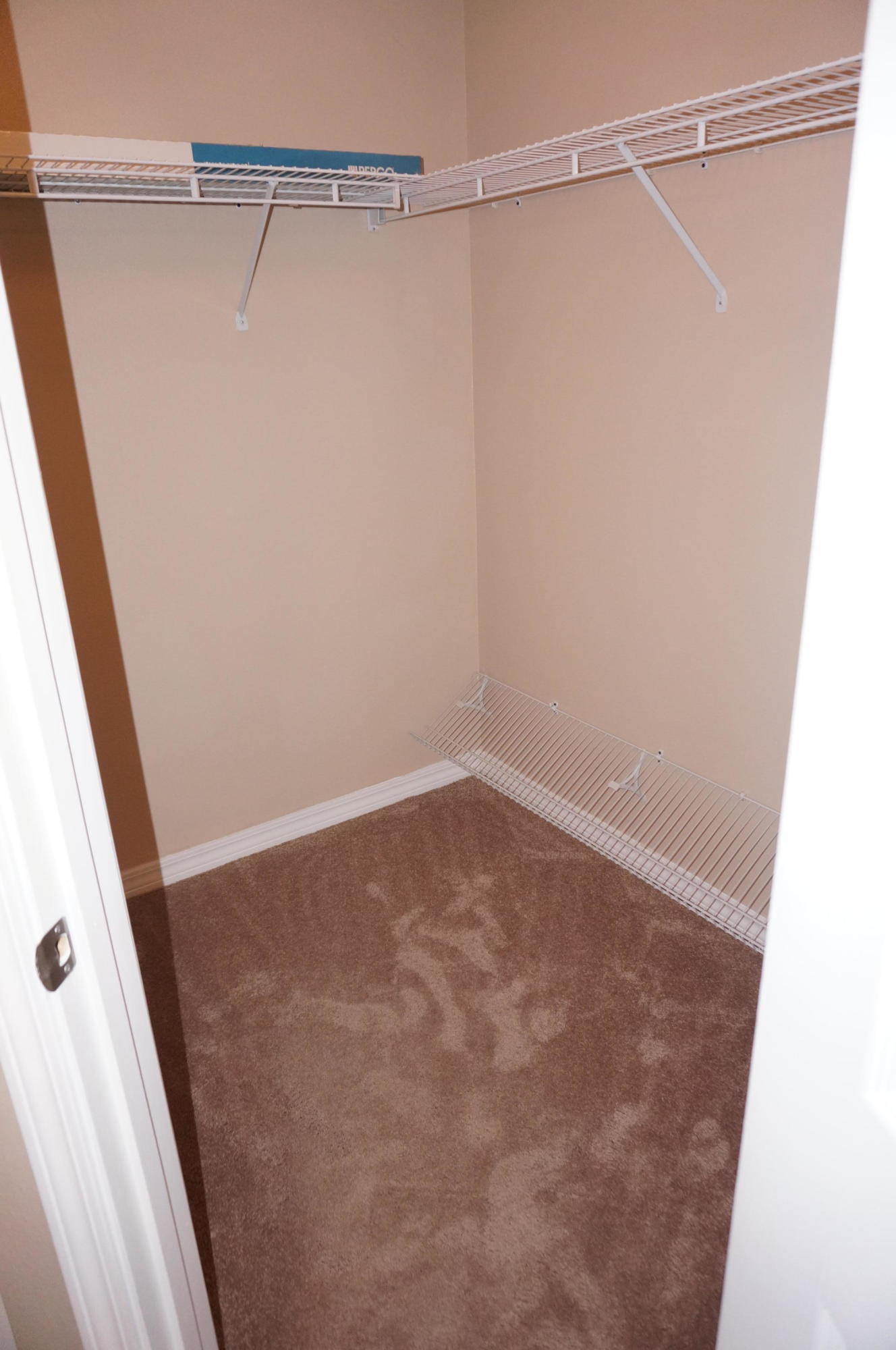 COUNTRYVIEW ESTATES 9TH ADDN - Residential