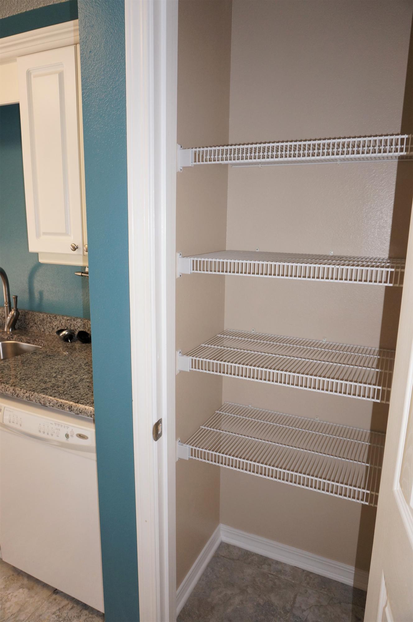 COUNTRYVIEW ESTATES 9TH ADDN - Residential