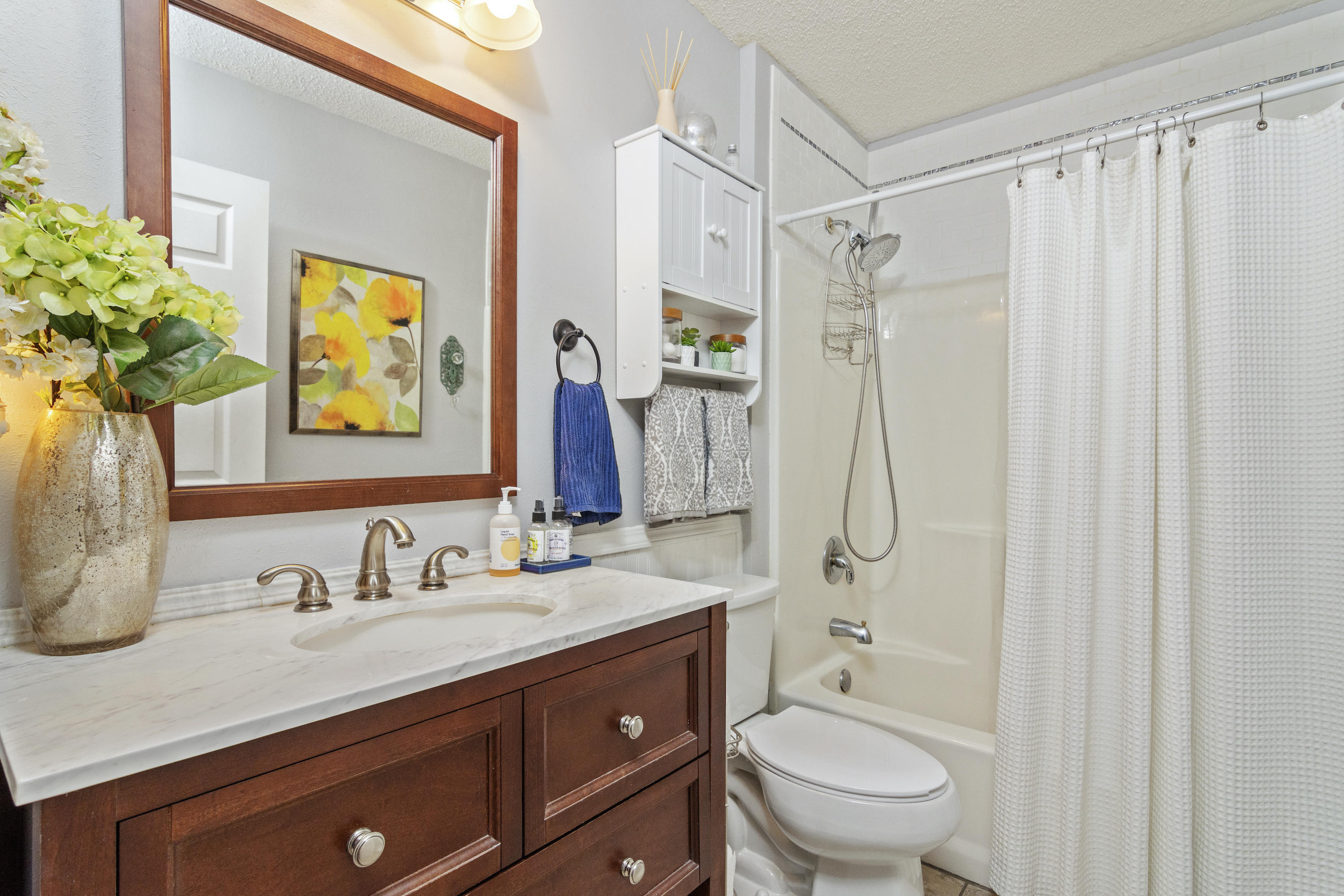 ASHBERRY WOODS - Residential