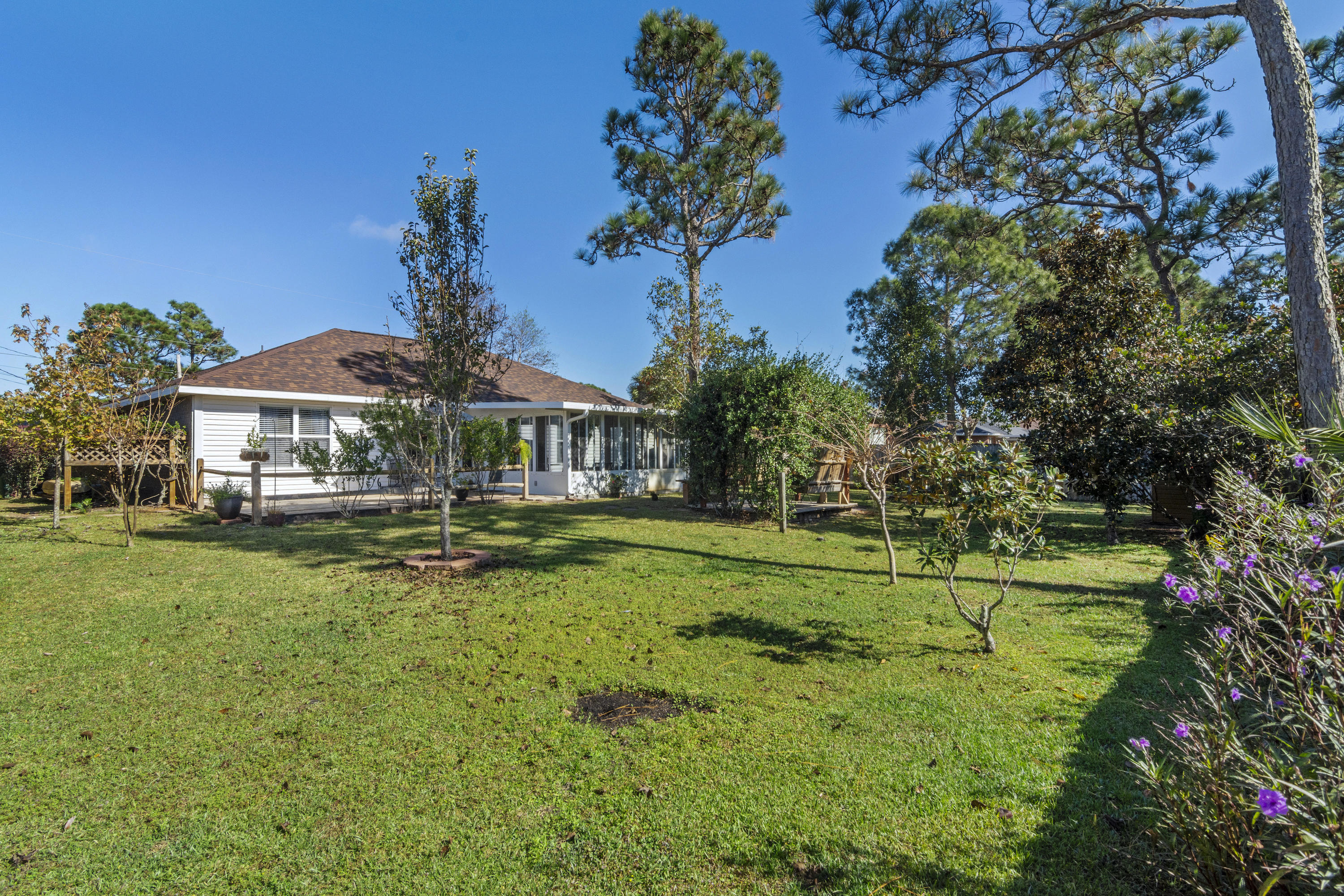 ASHBERRY WOODS - Residential